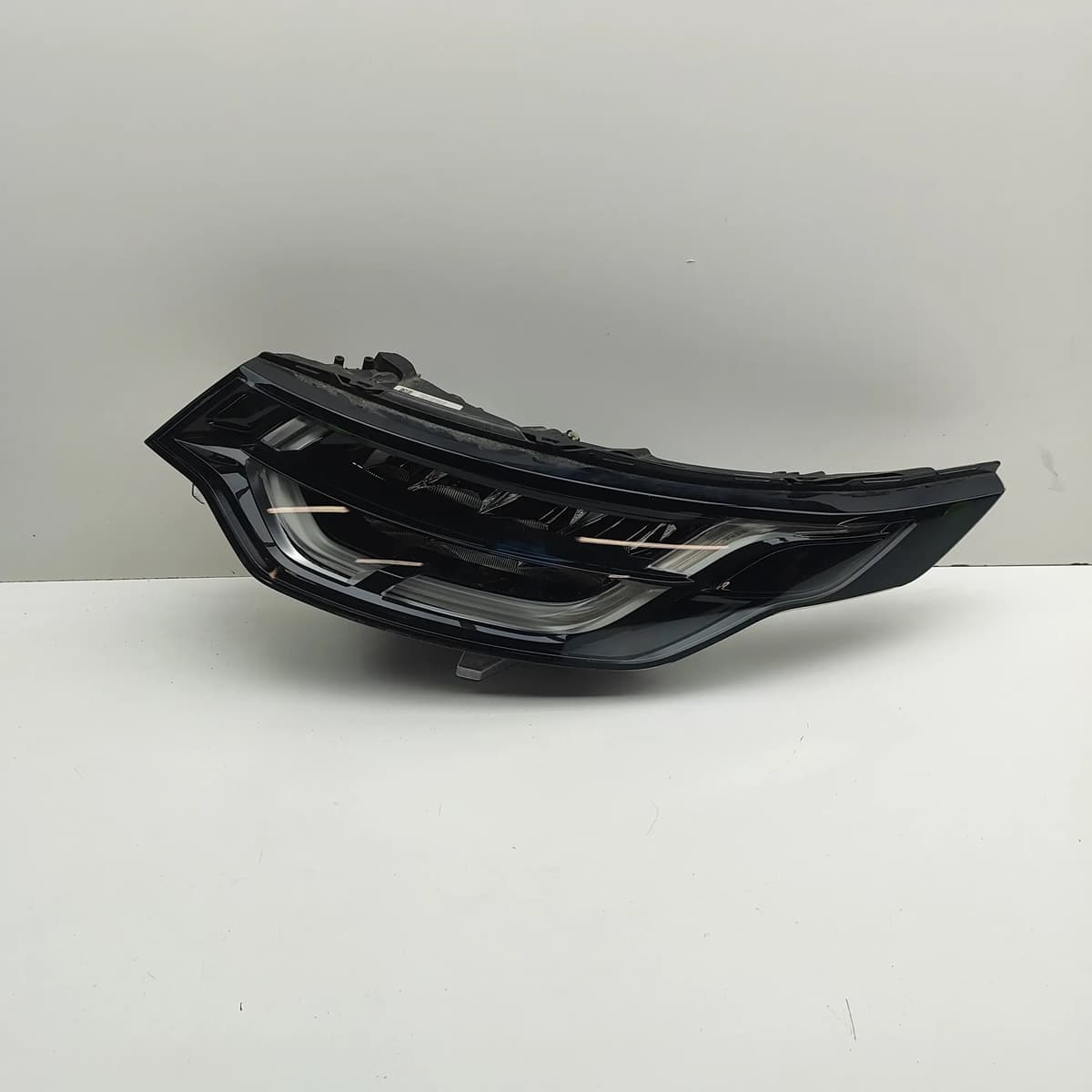 LAND ROVER DISCOVERY L462 Front Right Headlight HY32-13W030-DC 3.0 31318451 RHD