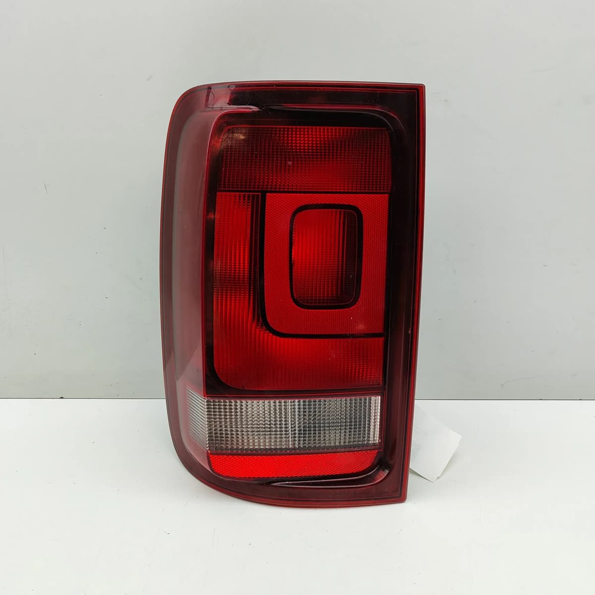 VW AMAROK 2H S1B Rear Left Tail Light 2H1945095H 3.0 165kw 2018 31382662 RHD
