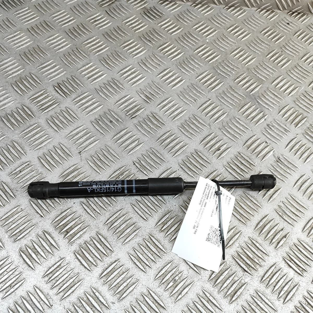BMW 8 Gran Coupe G16, F93 Front Right Bonnet Strut 7419041 3.0 Petrol 31426033
