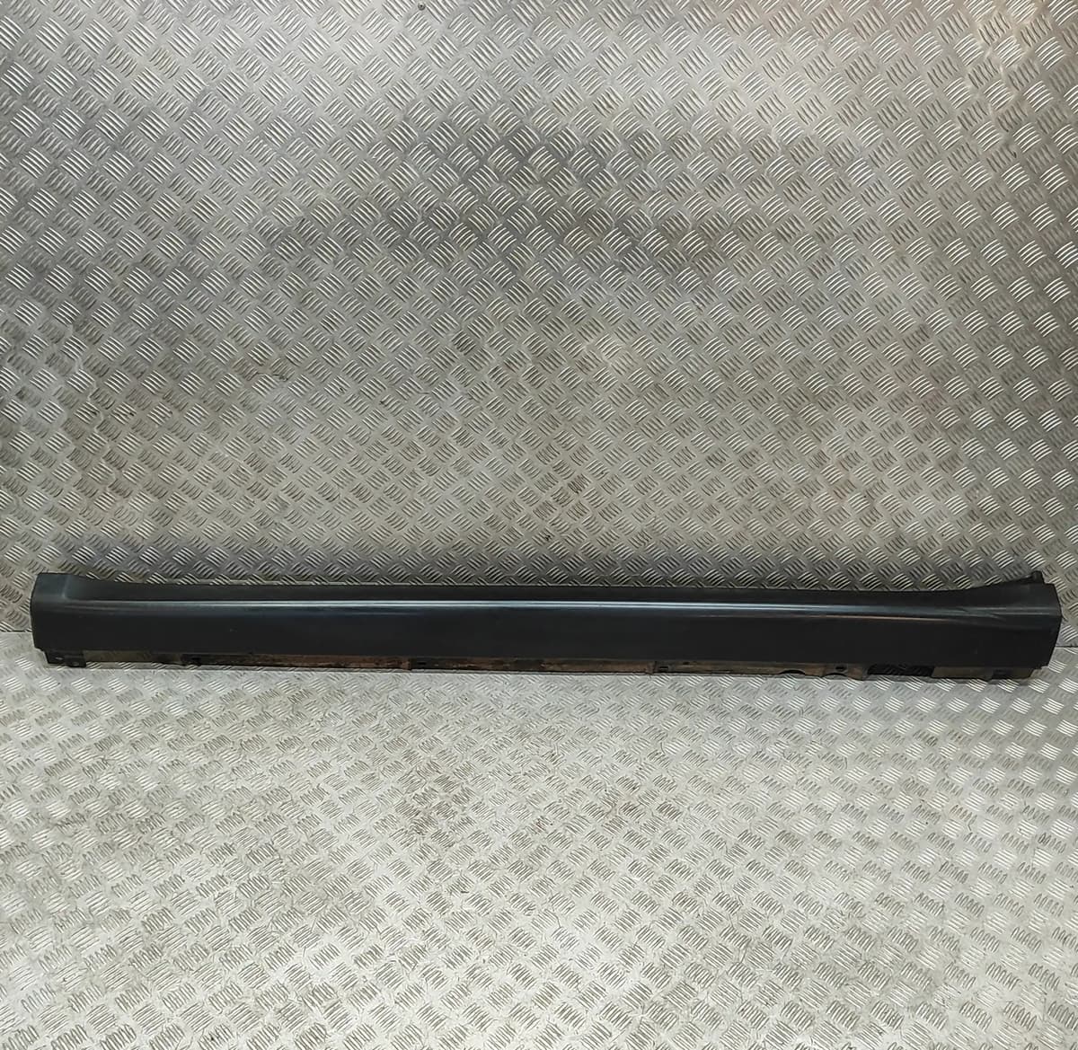 PORSCHE MACAN DKN Left Side Plastic Sideskirt Cover 95B854883A  31459980