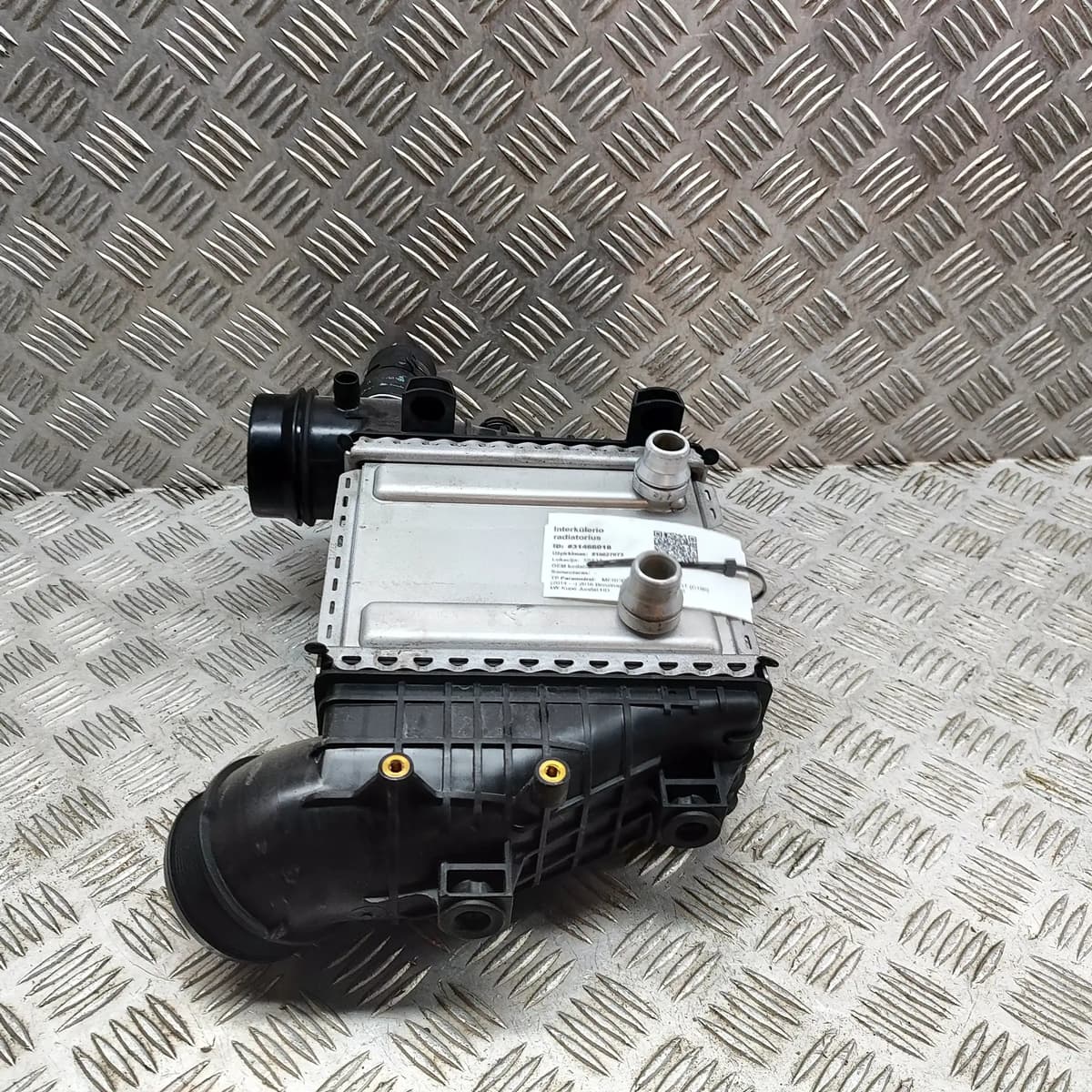 MERCEDES-BENZ AMG GT C190 Intercooler Radiator A1780900000 4.0 Petrol 31466018