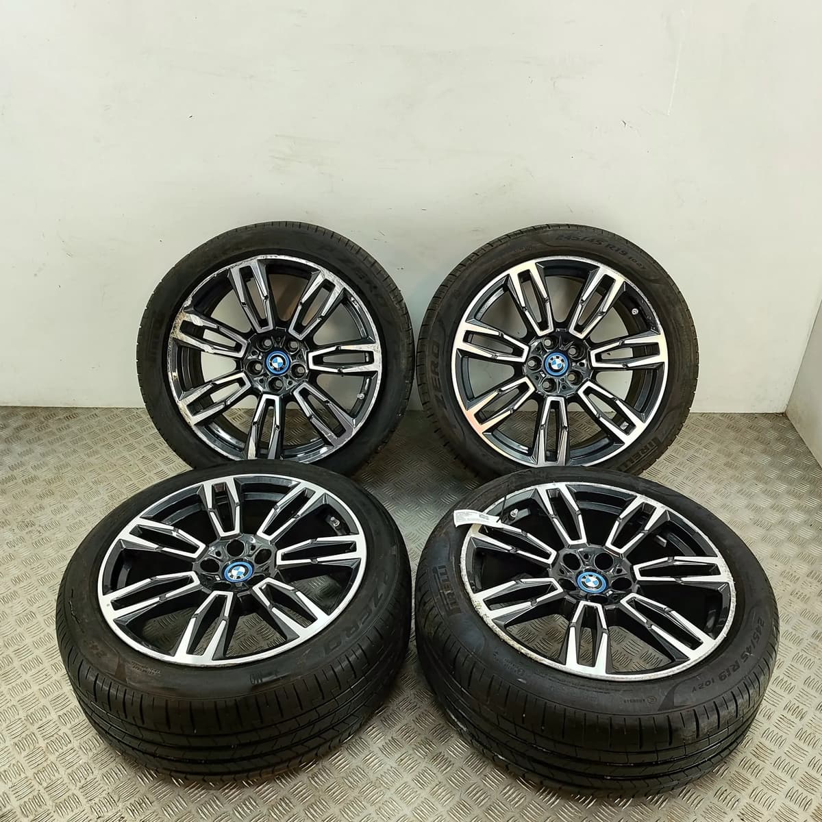 BMW 5 G60 Alloy Wheel Set 245/45 R19 5A324E0 Electricity 250kw 2025 31493350