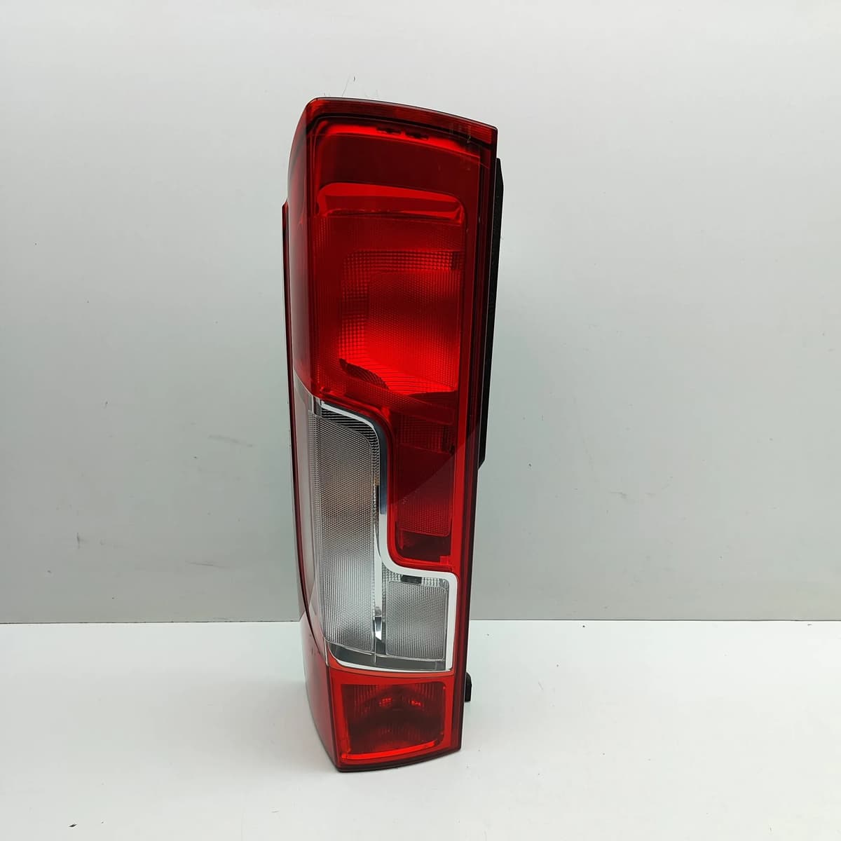 PEUGEOT BOXER Furgon Rear Left Tail Light 01380673080 2.2 Diesel 81kw 31495083