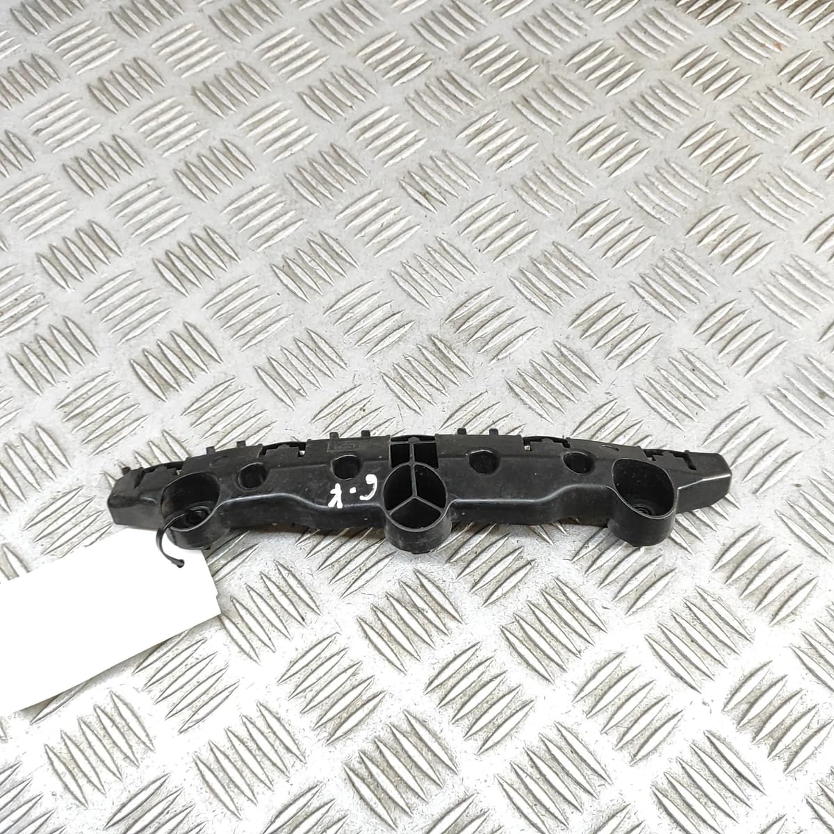 INFINITI Q30 Rear Left Bumper Bracket 85221-5DA0A 1.6 Petrol 115kw 2019 31518240