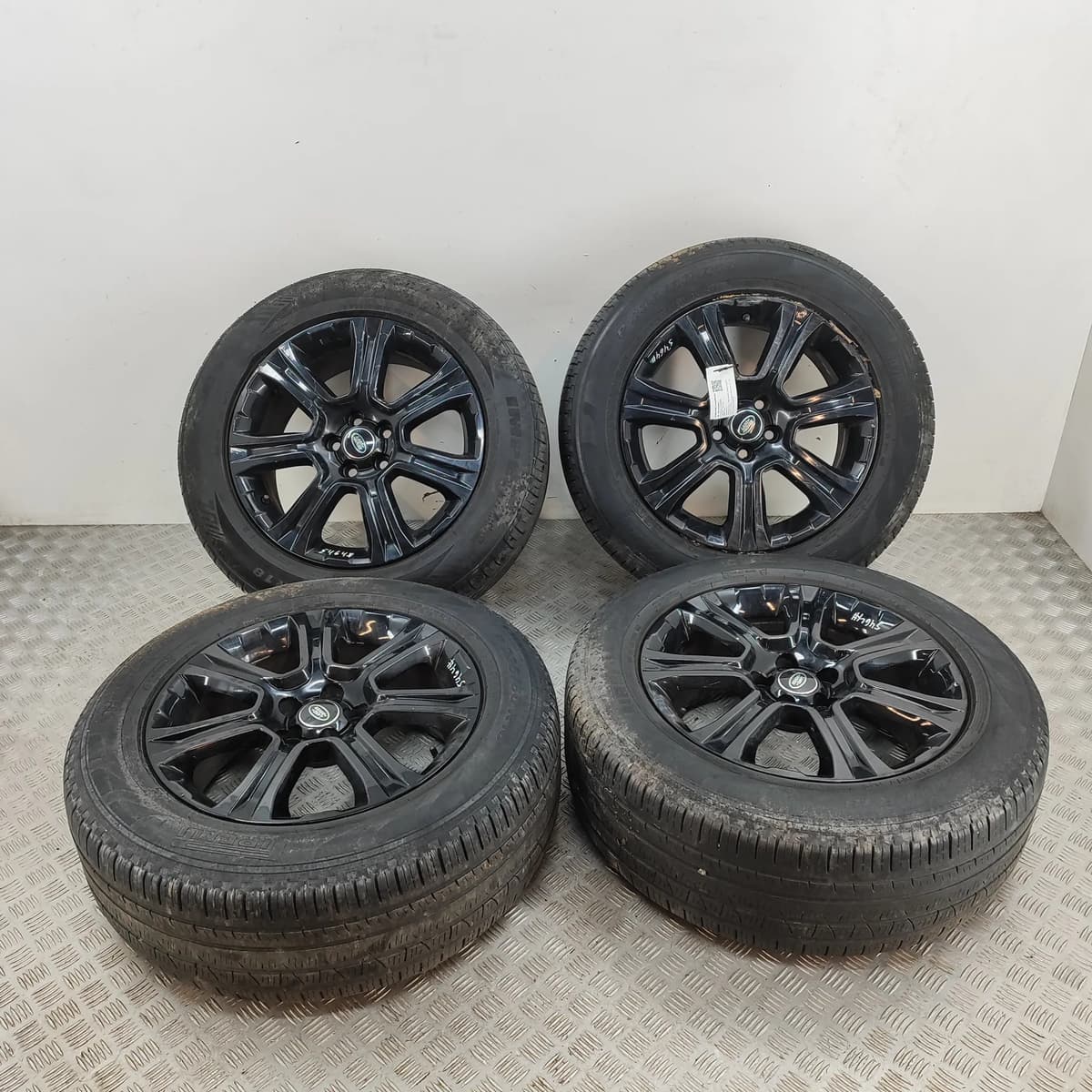 LAND ROVER RANGE ROVER EVOQUE L538 Alloy Wheel Set R18 GJ32-1007-AB 31540463