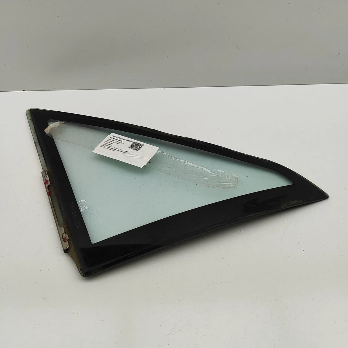 TOYOTA MR 2 MK1 W10 Rear Right Quarter Window 62711-17010 1988 31545492