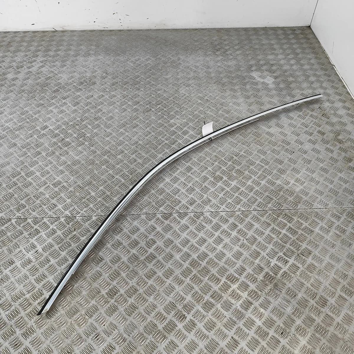 AUDI A5 F53 Left Side Roof Strip Trim 8W6853703C 2.0 Hybrid 31617446