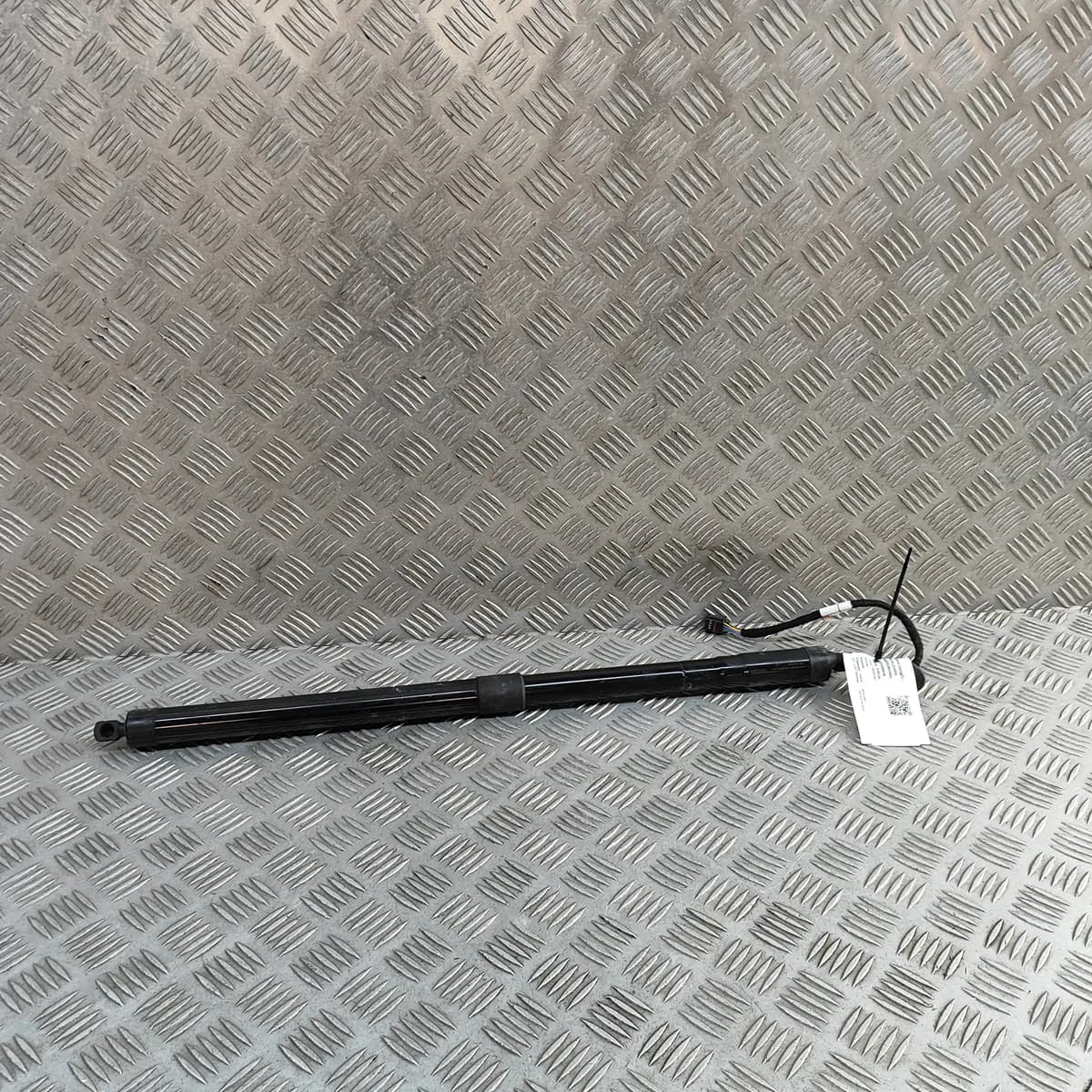 VOLVO XC60 MK2 Left Side Tailgate Gas Strut 32136006 2.0 Petrol 187kW 2017