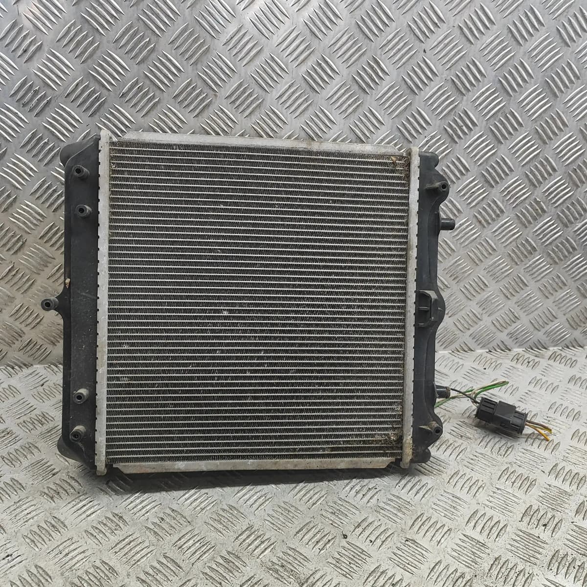 PORSCHE BOXSTER 986 Left Cooling Radiator Pack 99662403501 2.5 Petrol 150kW 1997
