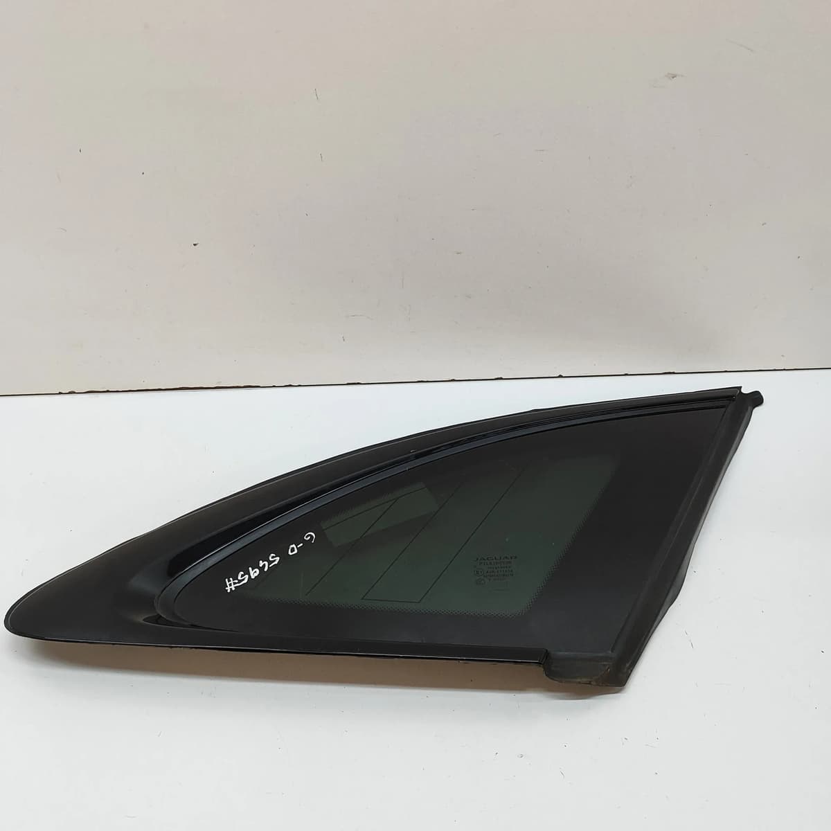 JAGUAR F-PACE X761 Rear Right Quarter Window HK8M-29600-DE 2022 31655935