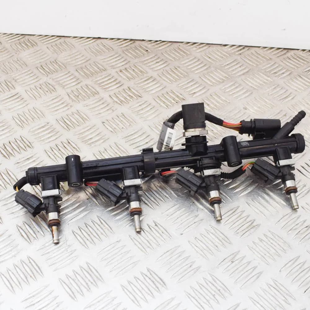 AUDI A4 8K2, B8 2014 Fuel Rail