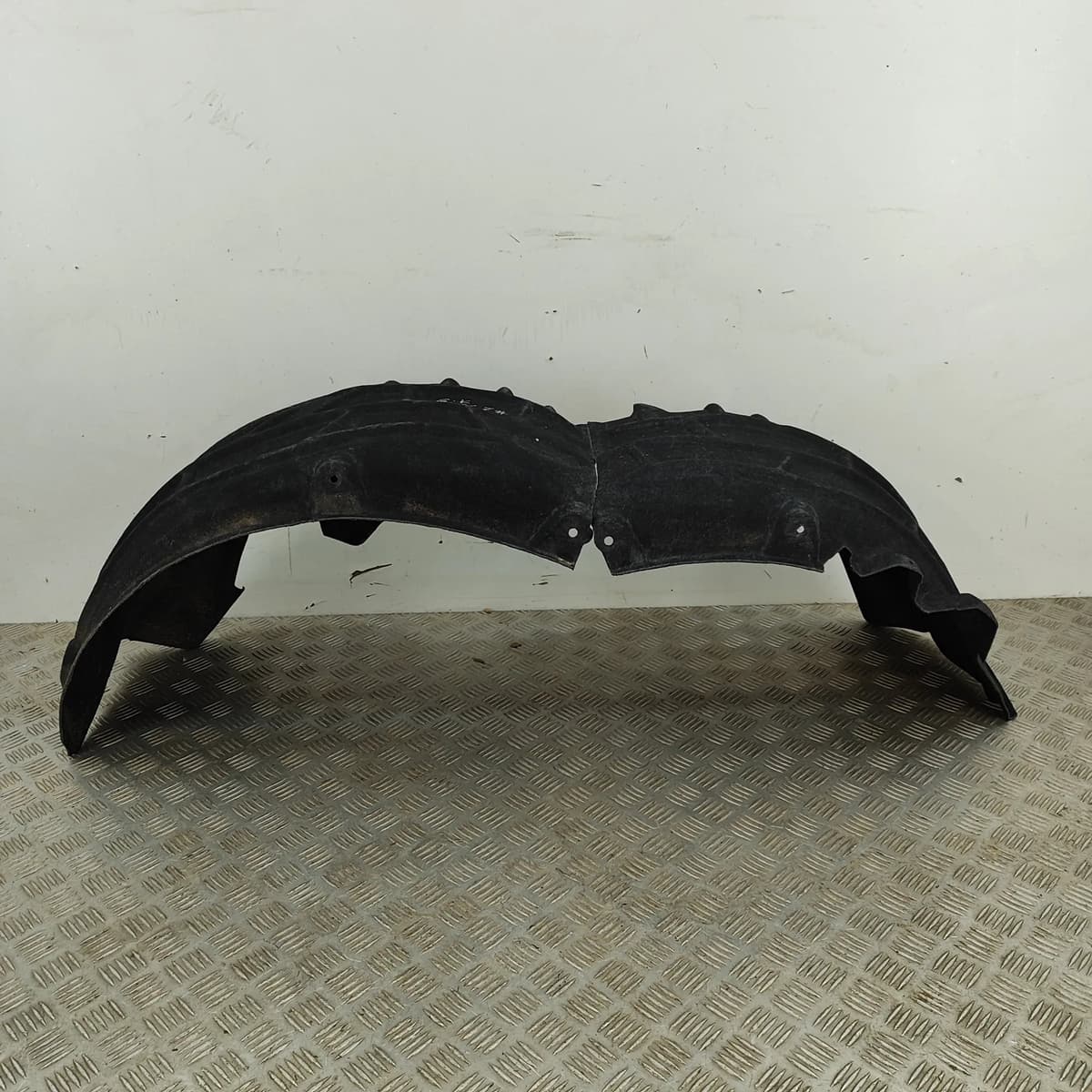 AUDI A5 Avant B10 Rear Left Arch Liner 8B3810171 2.0 Hybrid 150kW 2024 31802356