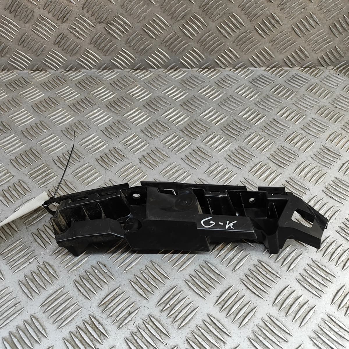 SKODA KAROQ NU7 Rear Left Bumper Bracket 57A807393B 1.0 Petrol 81kw 31846511