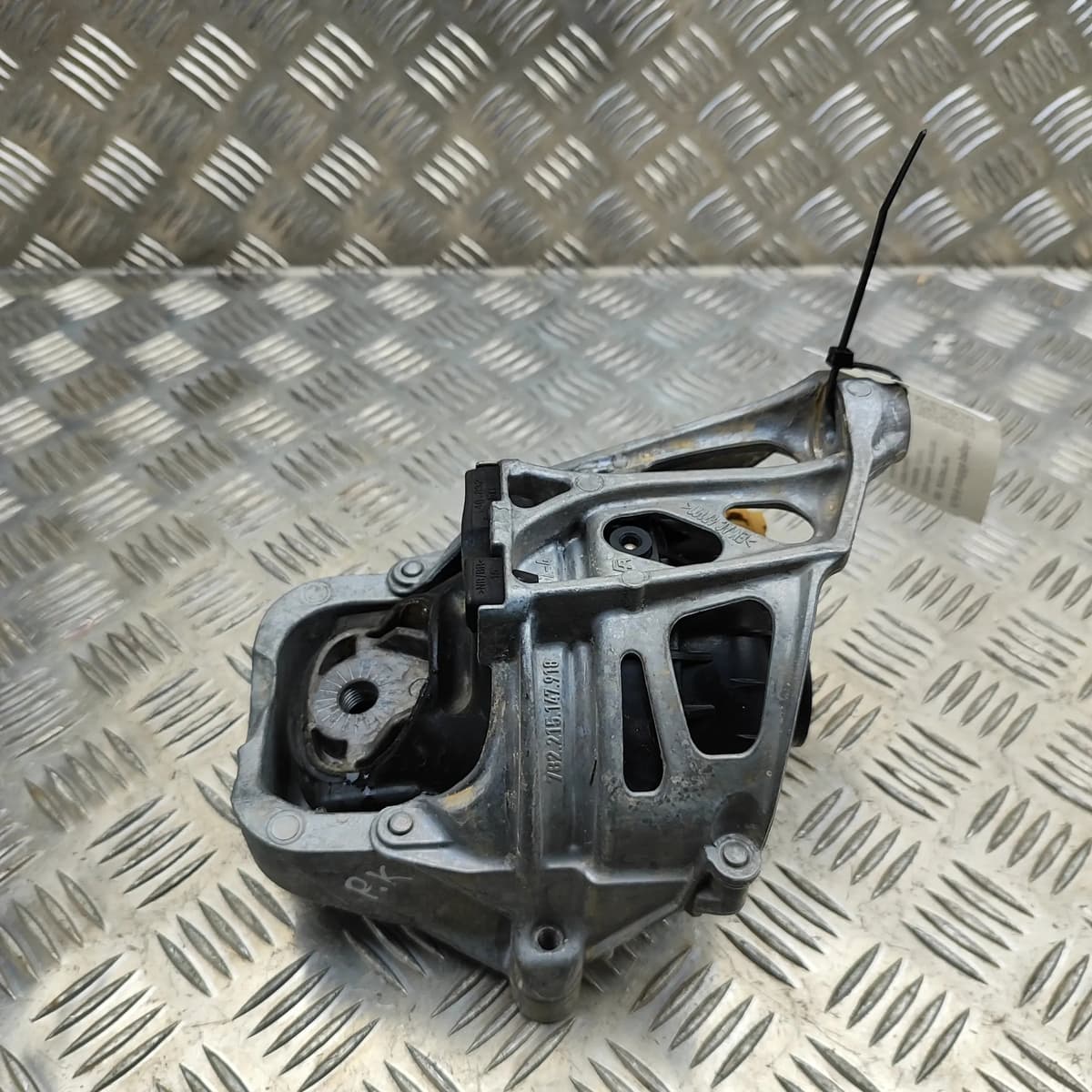 AUDI Q5 FY Left Side Engine Mount 4M019371GK 2.0 Petrol / electricity 31847381
