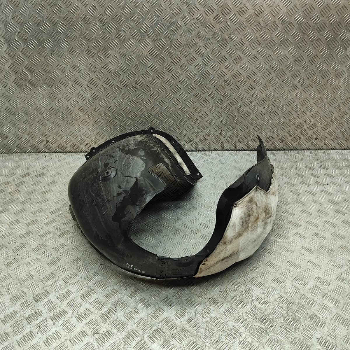 KIA CEE'D Hatchback CD MK3 Front Left Arch Liner 86813-J7KA0 1.5 Petrol 118kW