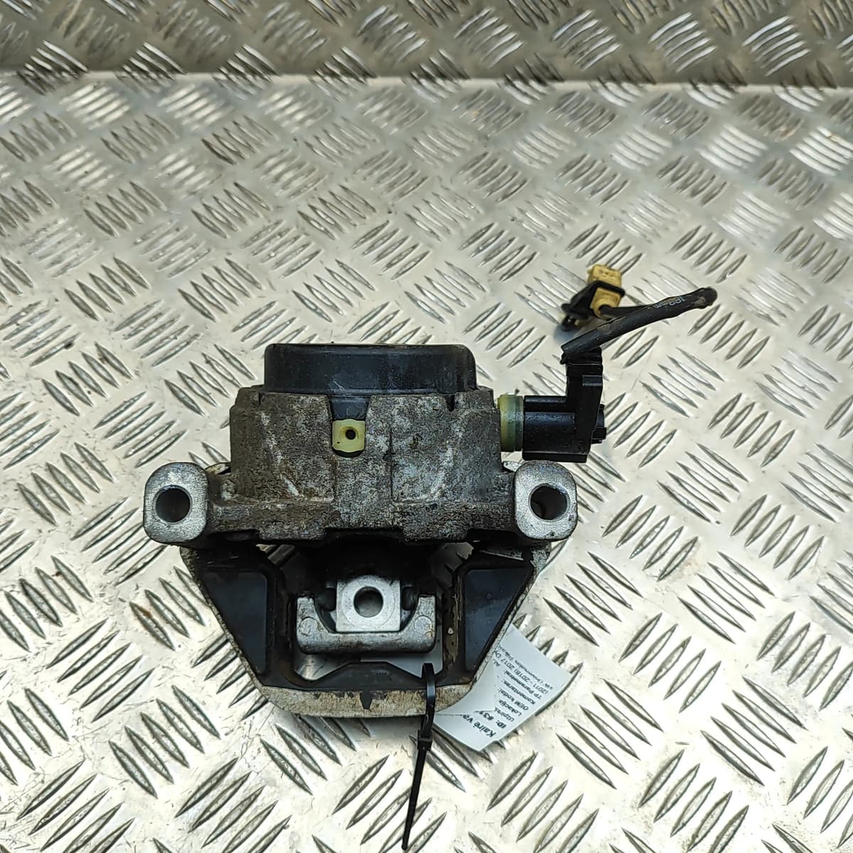 AUDI A6 Avant C7 Left Side Engine Mount 4G0199381NE 2.0D 140kw 2017 31877733