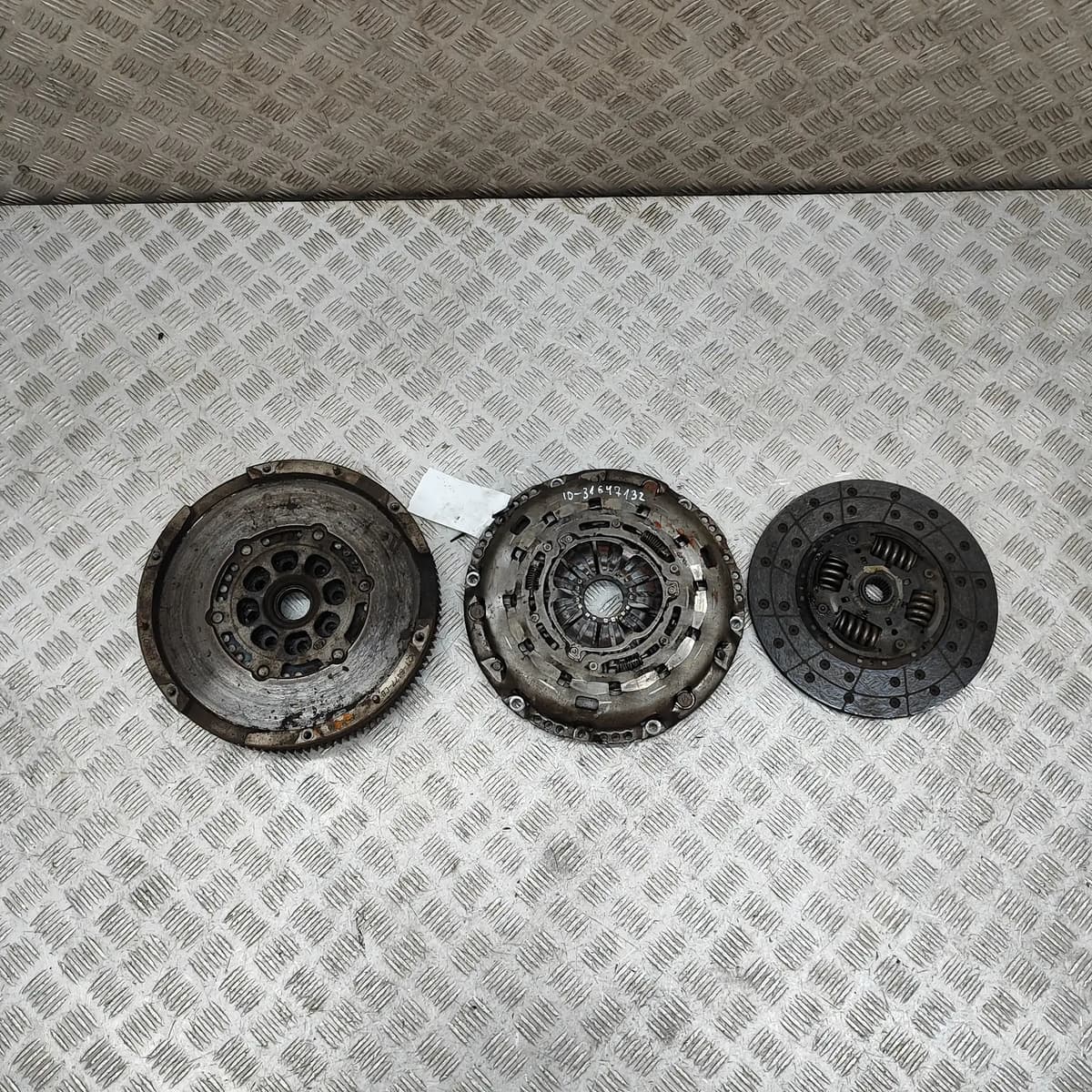 IVECO DAILY MK6 Furgon Clutch Kit BK21-6477-CB 2.3 Diesel 93kw 2015 31882387