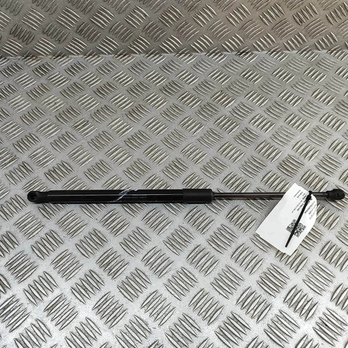 FIAT 500 312 Left Side Tailgate Gas Strut 52240624 2024 31891253