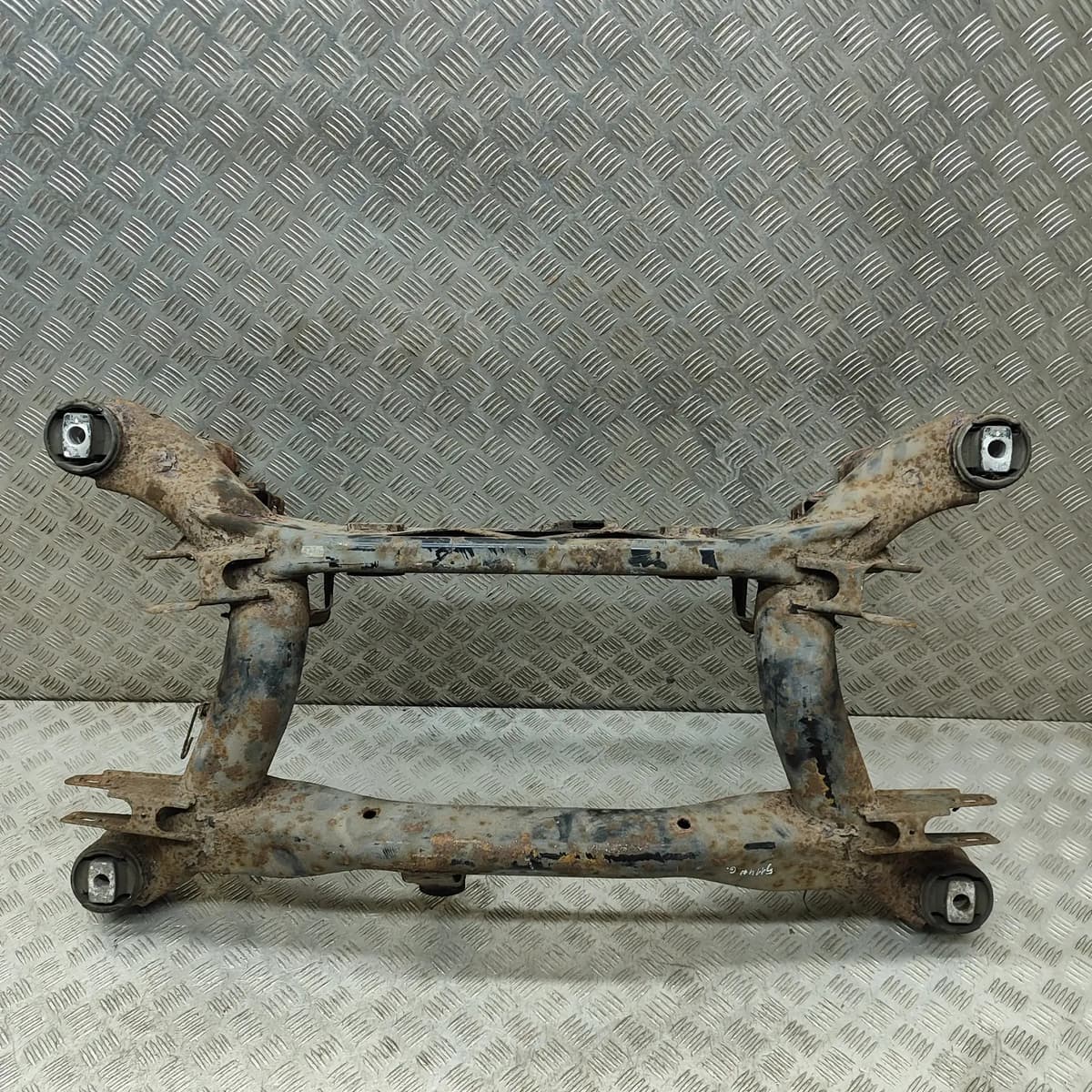 BMW 7 E38 Rear Subframe 1090510 5.4 Petrol 240kw 1996 31891585