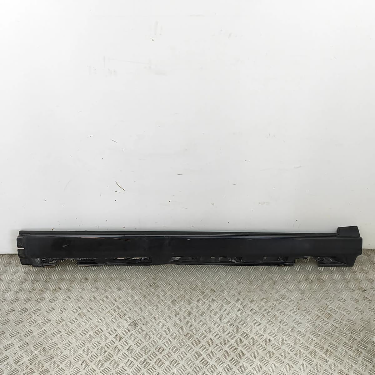 VOLVO V50 MW Right Side Plastic Sideskirt Cover 30698906 1.6 Diesel 31944450