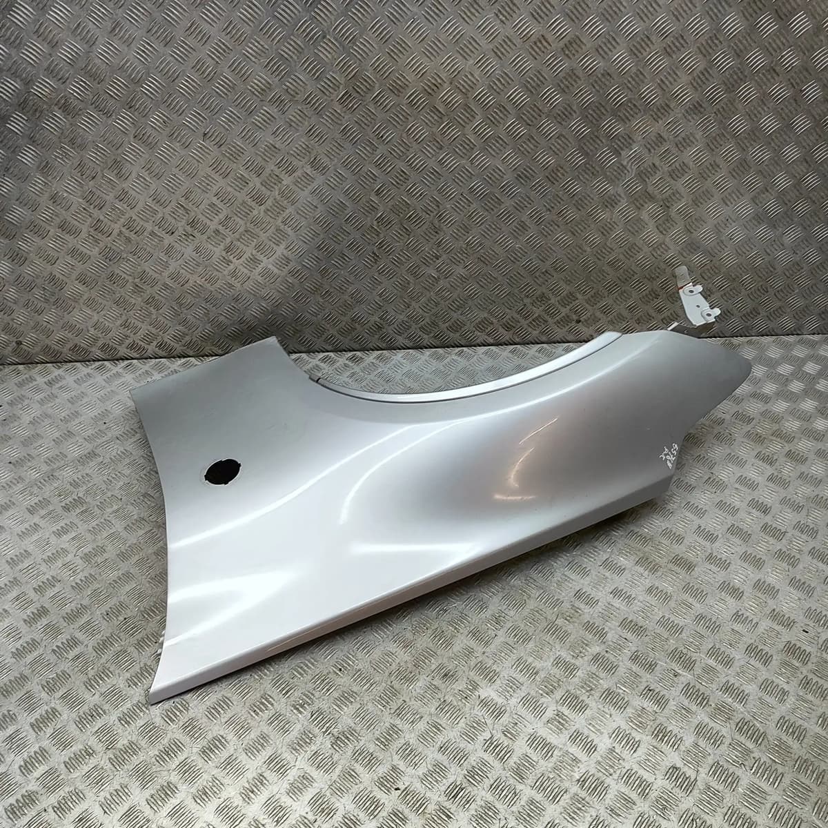 NISSAN 370 Z Coupe Z34 Front Left Fender F3101-1EAMA 2014 31960064