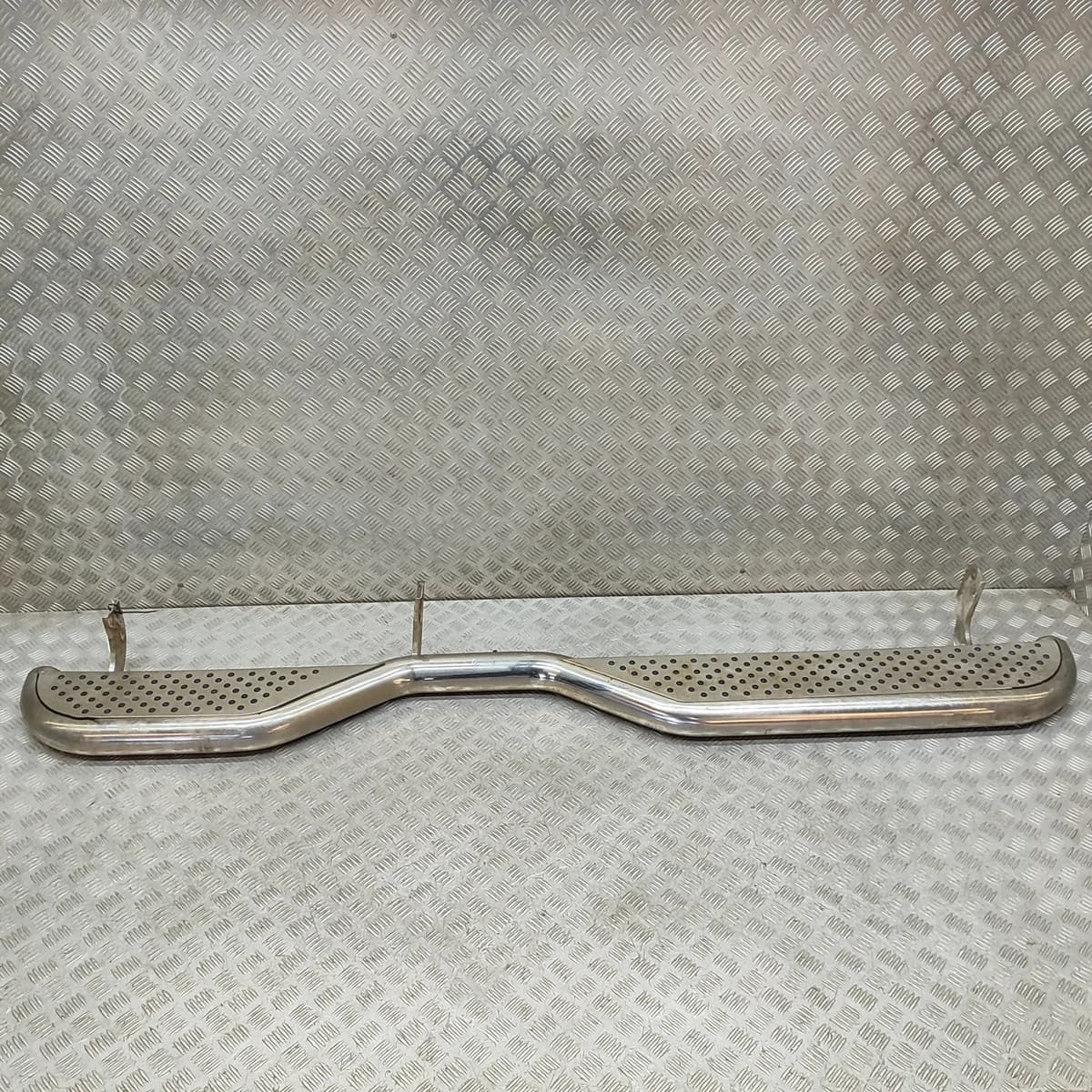 ISUZU D-MAX RA MK1 Right Side Metallic Sideskirt Cover 2009 32001464 NOT OEM
