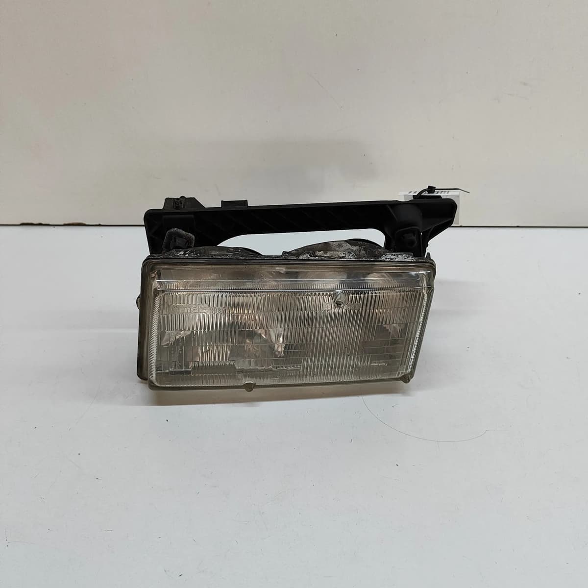 CADILLAC ELDORADO Coupe Front Right Headlight 19178229 4.6 Petrol 220kw 32006162