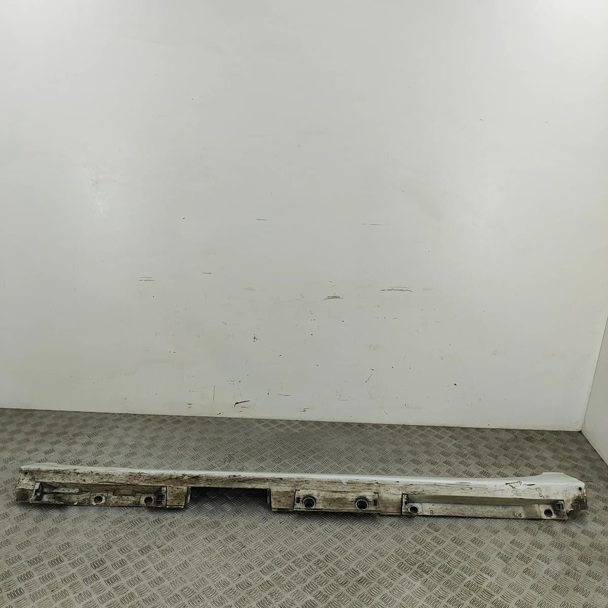 TOYOTA PRIUS MK3 XW30 Left Side Plastic Sideskirt Cover 75860-47010 2015