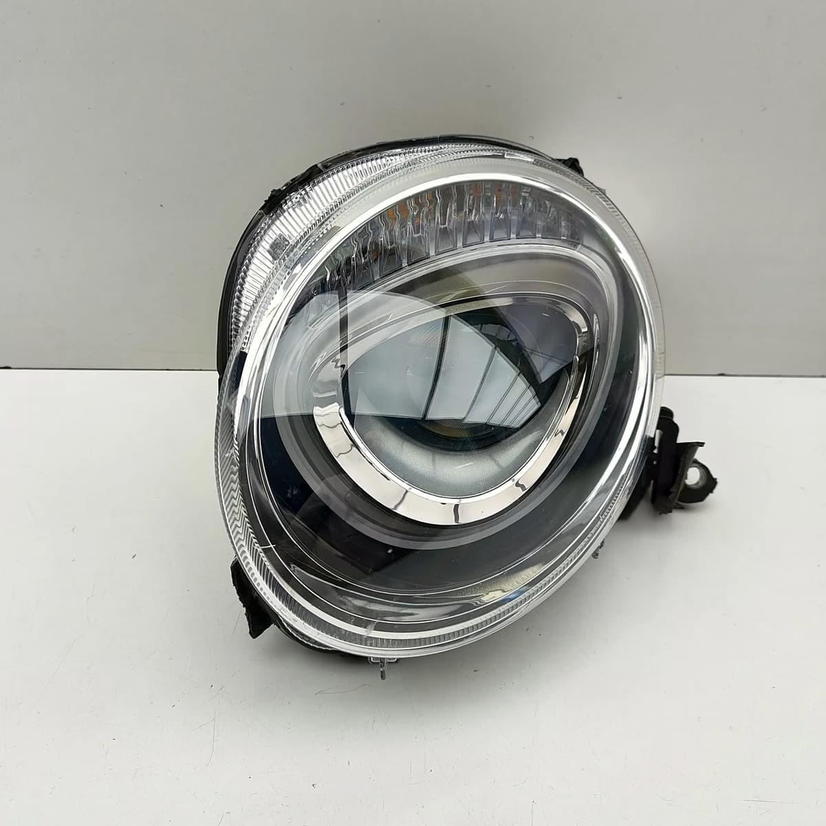 FIAT 500 312 Front Left Headlight RHD 52129444 1.0 Petrol / electricity 32058830