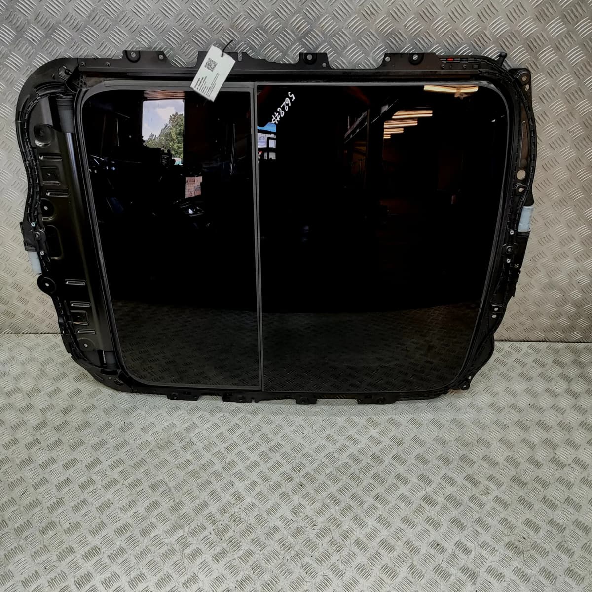 AUDI E-TRON GEN Sunroof 3G5877795R Electricity 300kw 2020 32067788