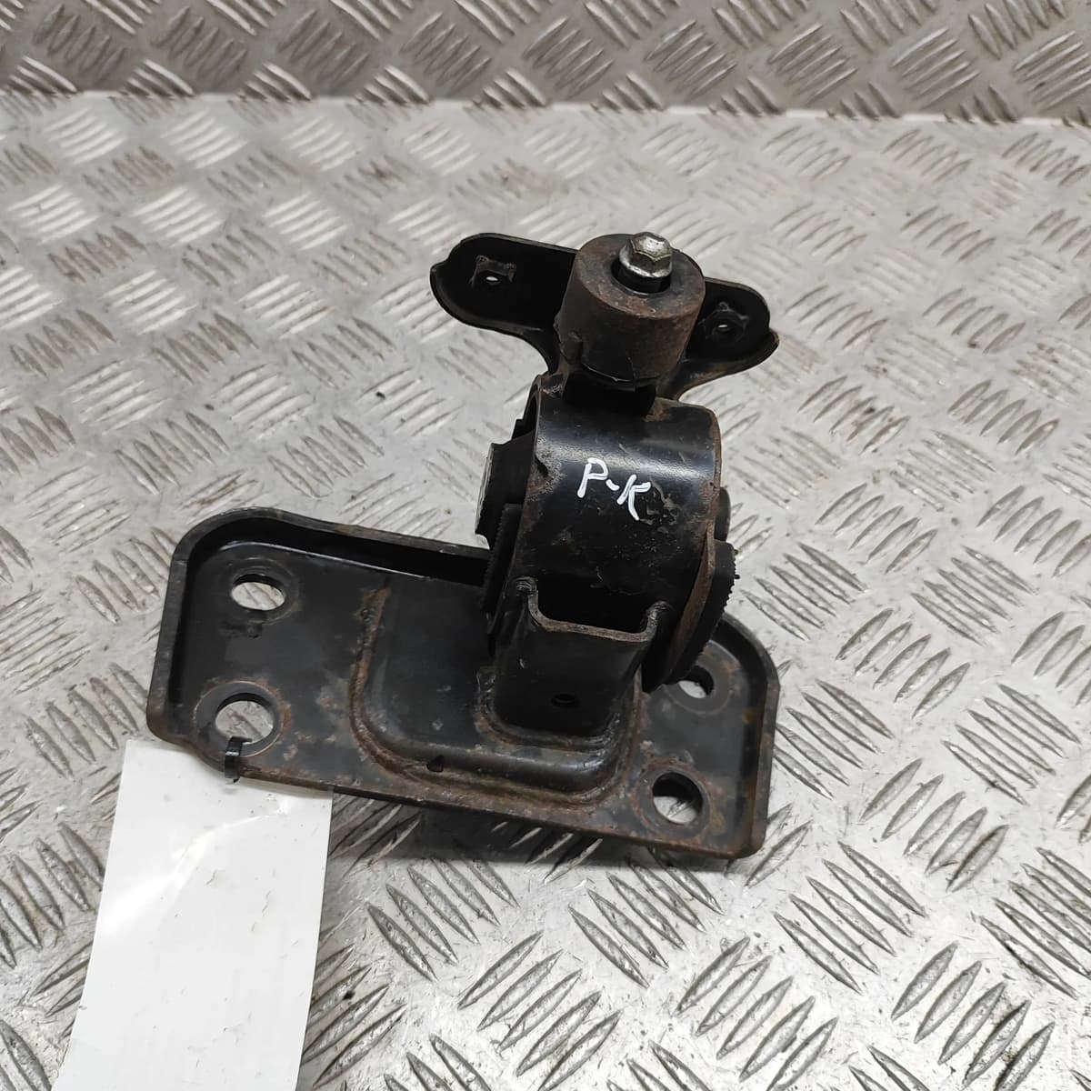 TOYOTA AURIS MK2 E180 Left Side Engine Mount 12372-0Y070 1.3 Petrol 73kW 2012