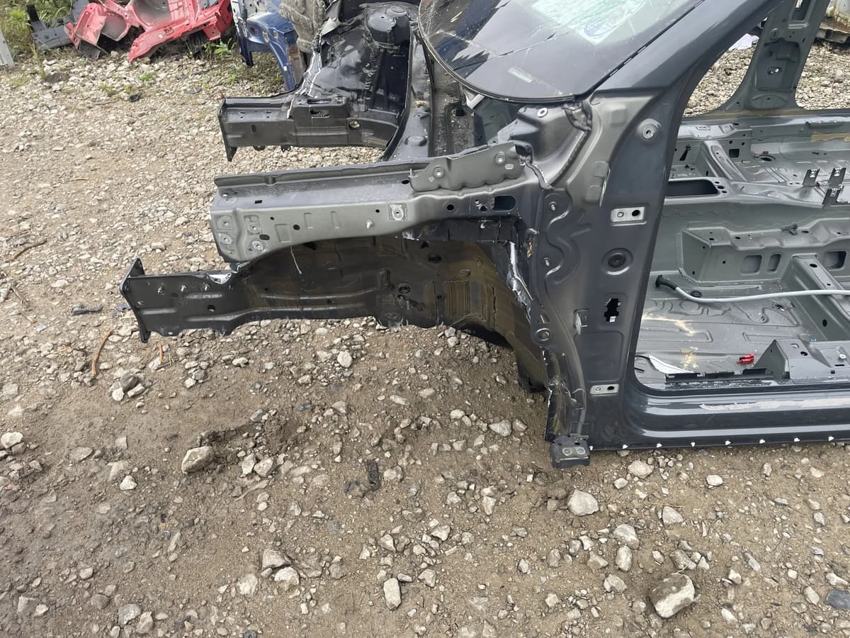 Volkswagen TAYRON R41 Front Left Quarter Panel 1.5 Hybrid 150kW 2024 32095498