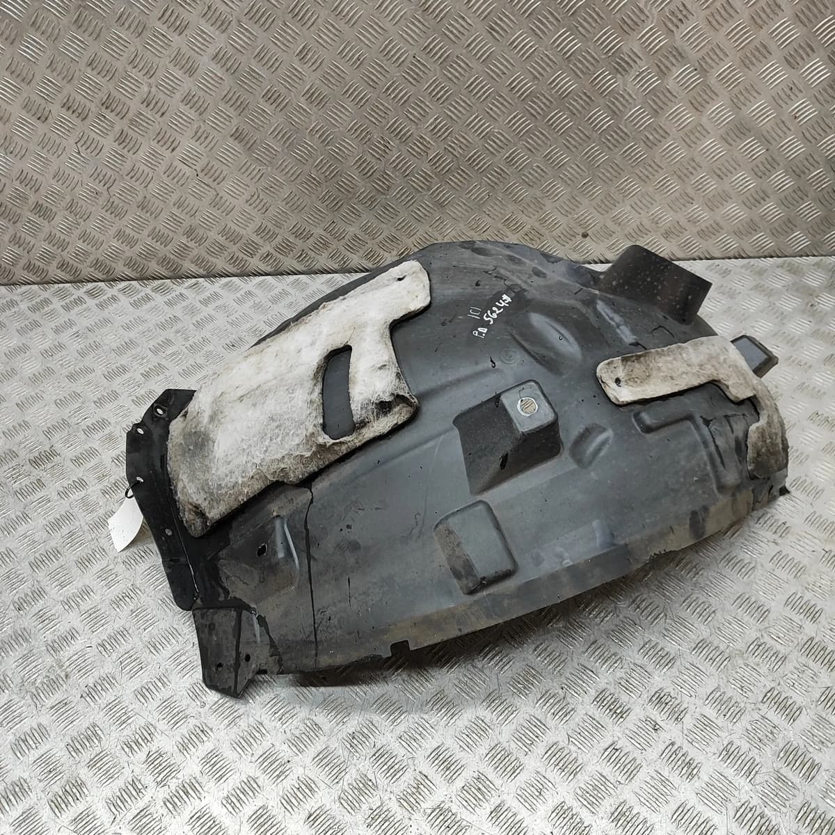 MERCEDES-BENZ GLE C292 Front Right Arch Liner Rear Part A2926903200 32143180