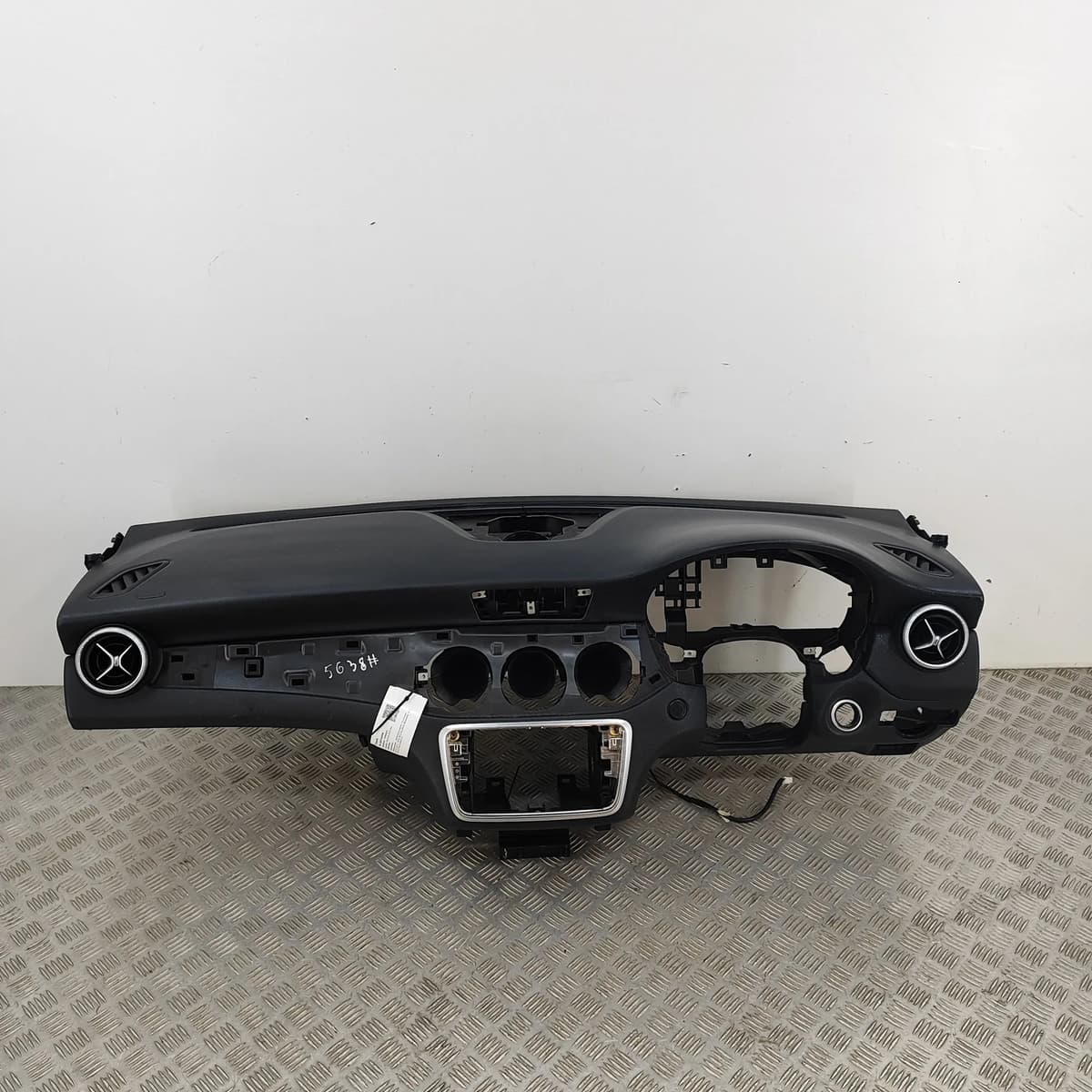 MERCEDES-BENZ CLA Coupe C117 Dashboard A1176800187 RHD 2015 32144256