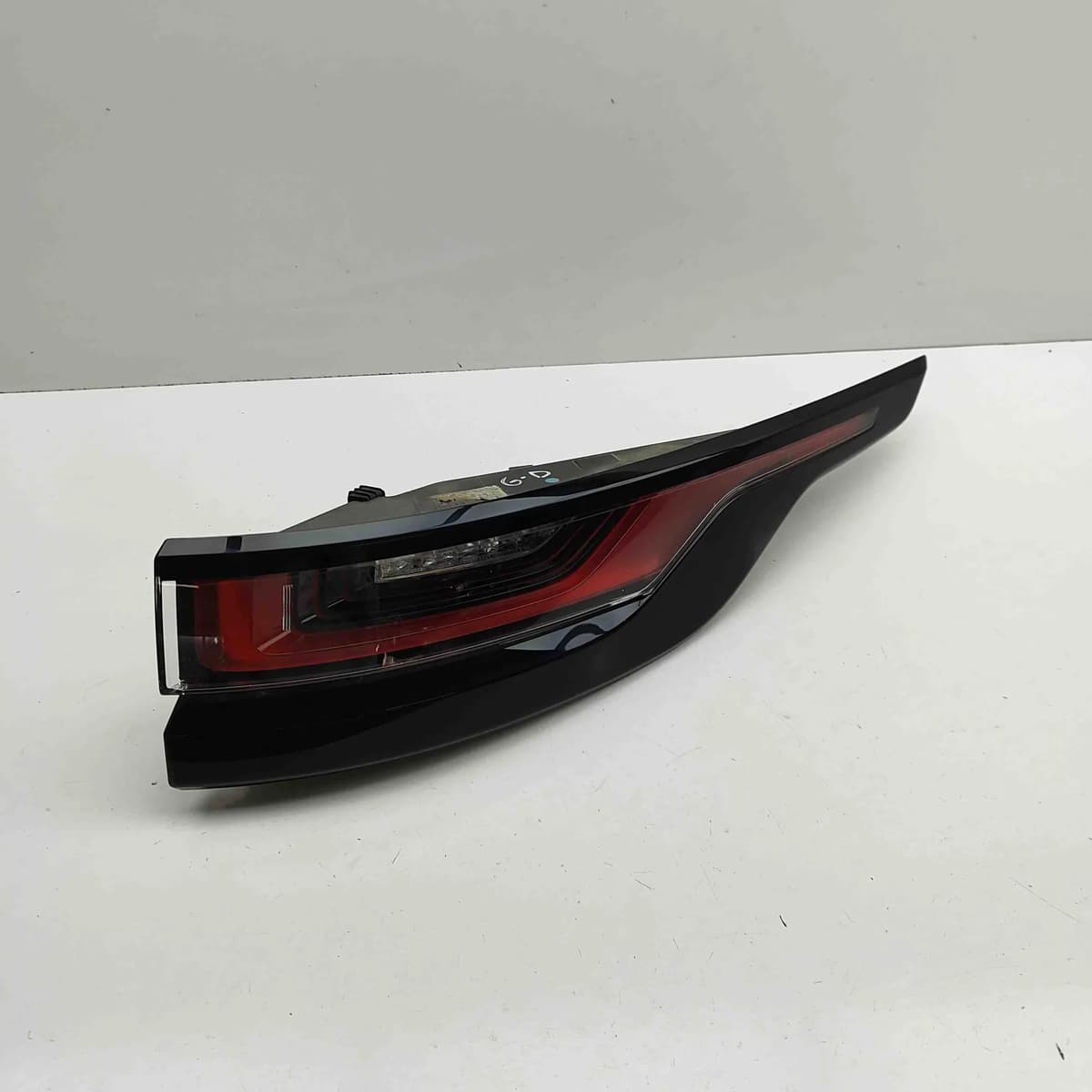 LAND ROVER RANGE ROVER VELAR L560 Rear Right Tail Light J8A2-13404-AG RHD 2018
