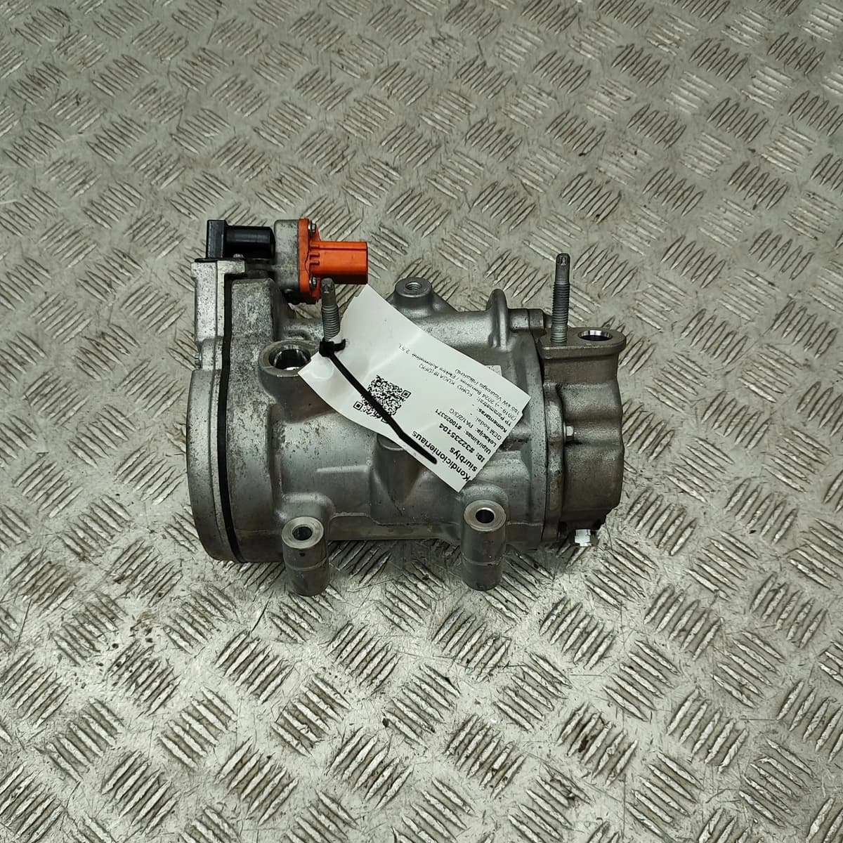 FORD KUGA MK3 C482 Air Condition A/C Pump 042400-2150 2.5 Hybrid 165kW 2024