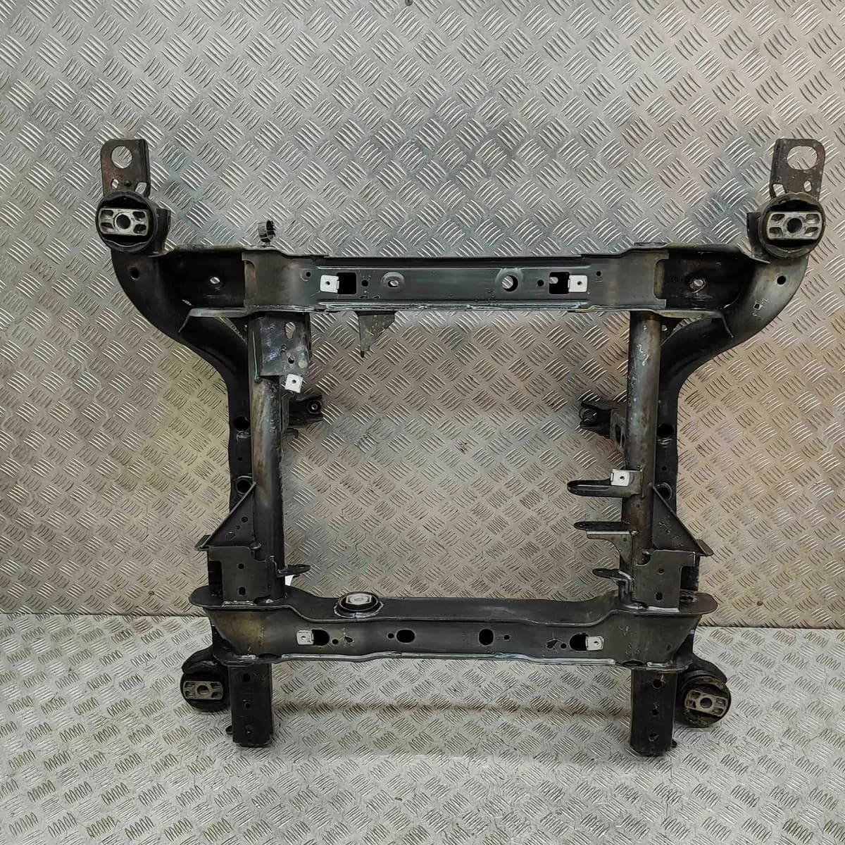 MERCEDES-BENZ GLE W167 Front Subframe A1673308100 3.0 Hybrid 280kW 2023 32390129