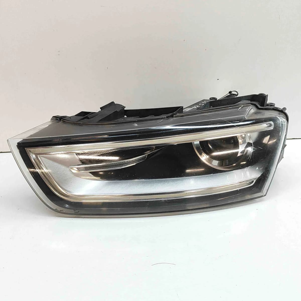 AUDI Q3 8U Front Left Headlight 8U0941031A RHD 2014 32429916
