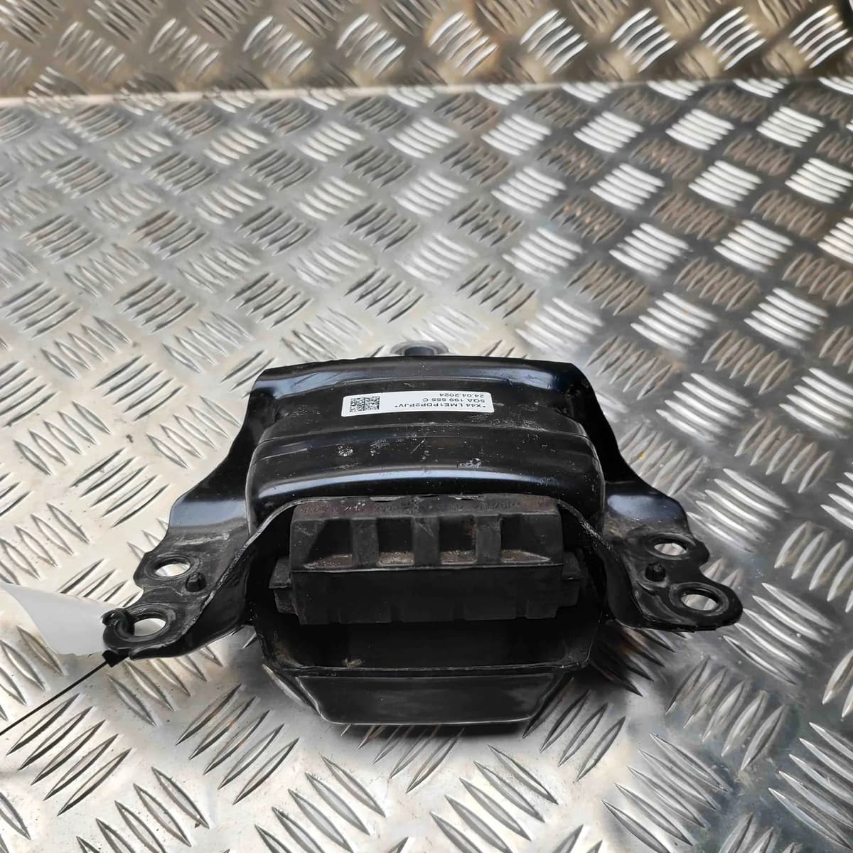 VW MULTIVAN T7 STM, STN Left Side Engine Mount 5QA199555C 32577794