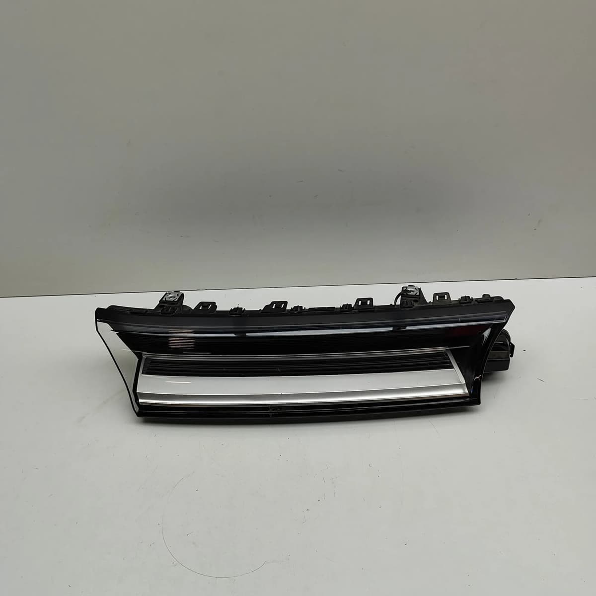 VW MULTIVAN T7 STM, STN Front Right Additional Light 7T0941654B  32581447