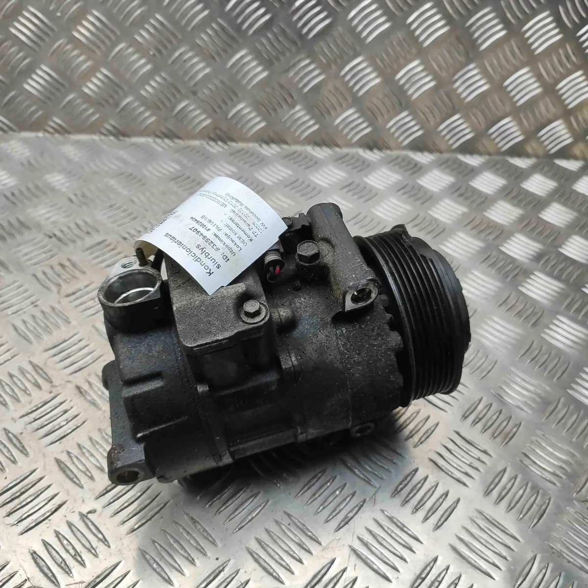 MERCEDES-BENZ C W204 Air Condition A/C Pump A0008303600 3.0 Diesel 32594907