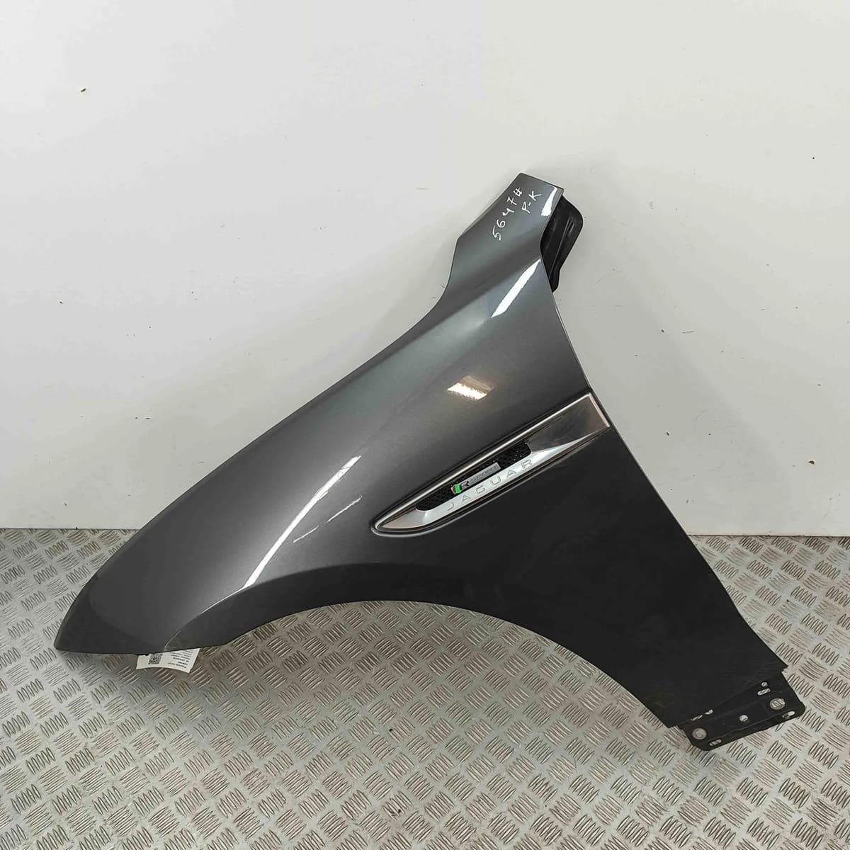 JAGUAR F-PACE X761 Front Left Fender T4A15477 2.0 Diesel 120kw 2018 32630330