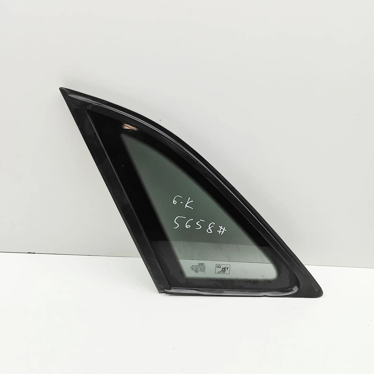 AUDI Q3 8U Rear Left Quarter Window 8U0845299C 2.5 Petrol 228kw 2014 32635720