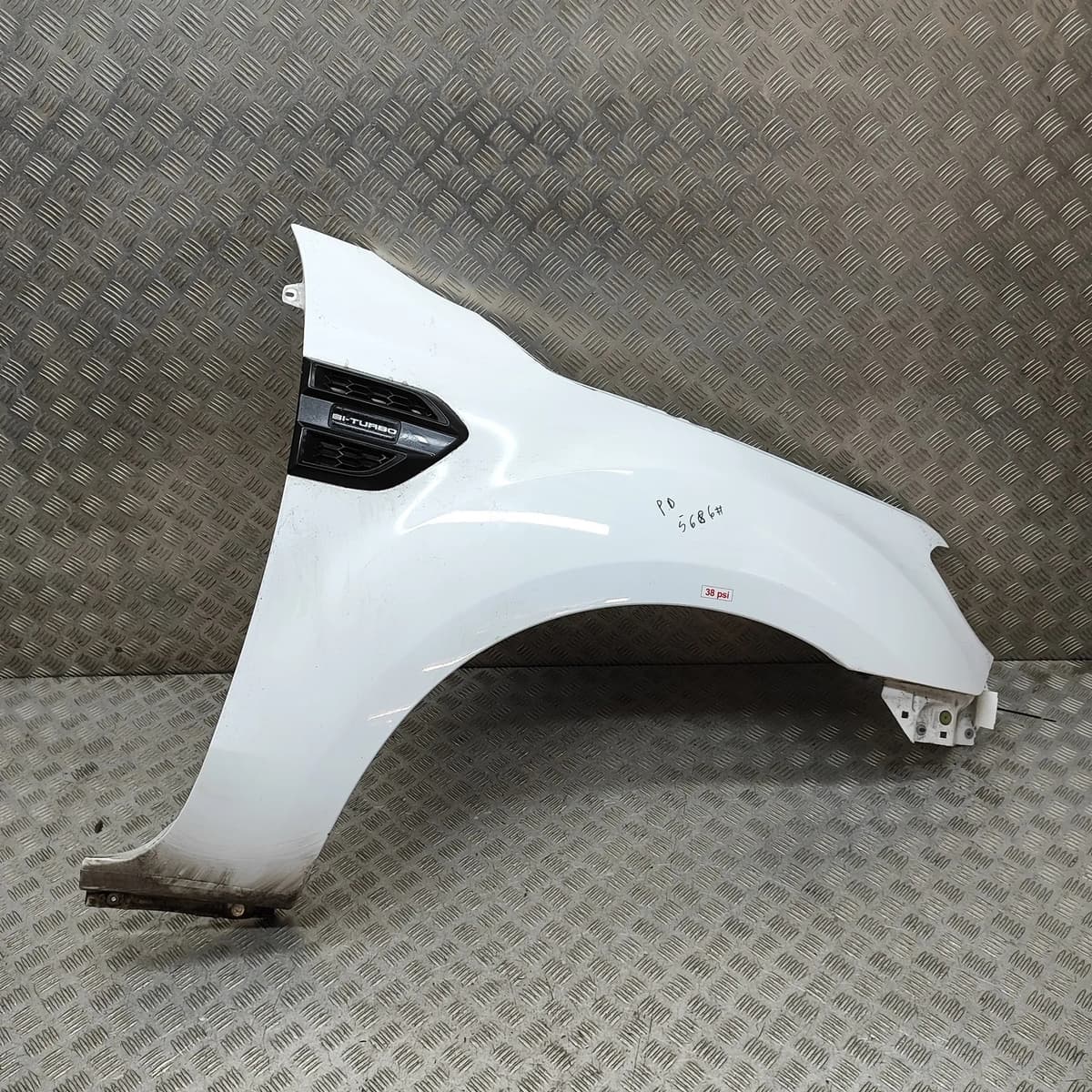 FORD RANGER TKE Front Right Fender EB3B-4116015-BA 2.0 Diesel 157kw 32698755