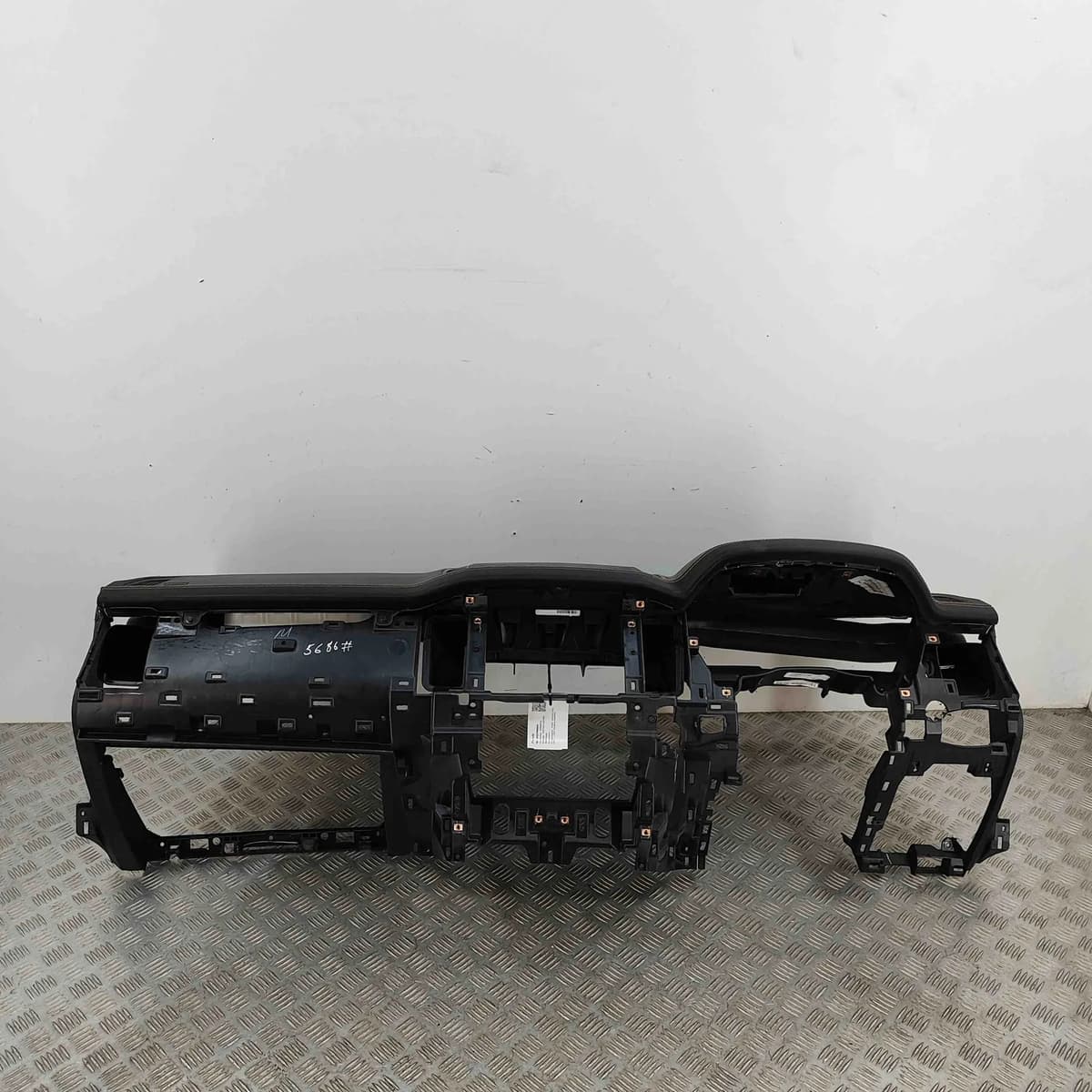 FORD RANGER TKE Dashboard RHD JB3B-2104304-CB1GNJ 2.0 Diesel 157kw 2021 32700683
