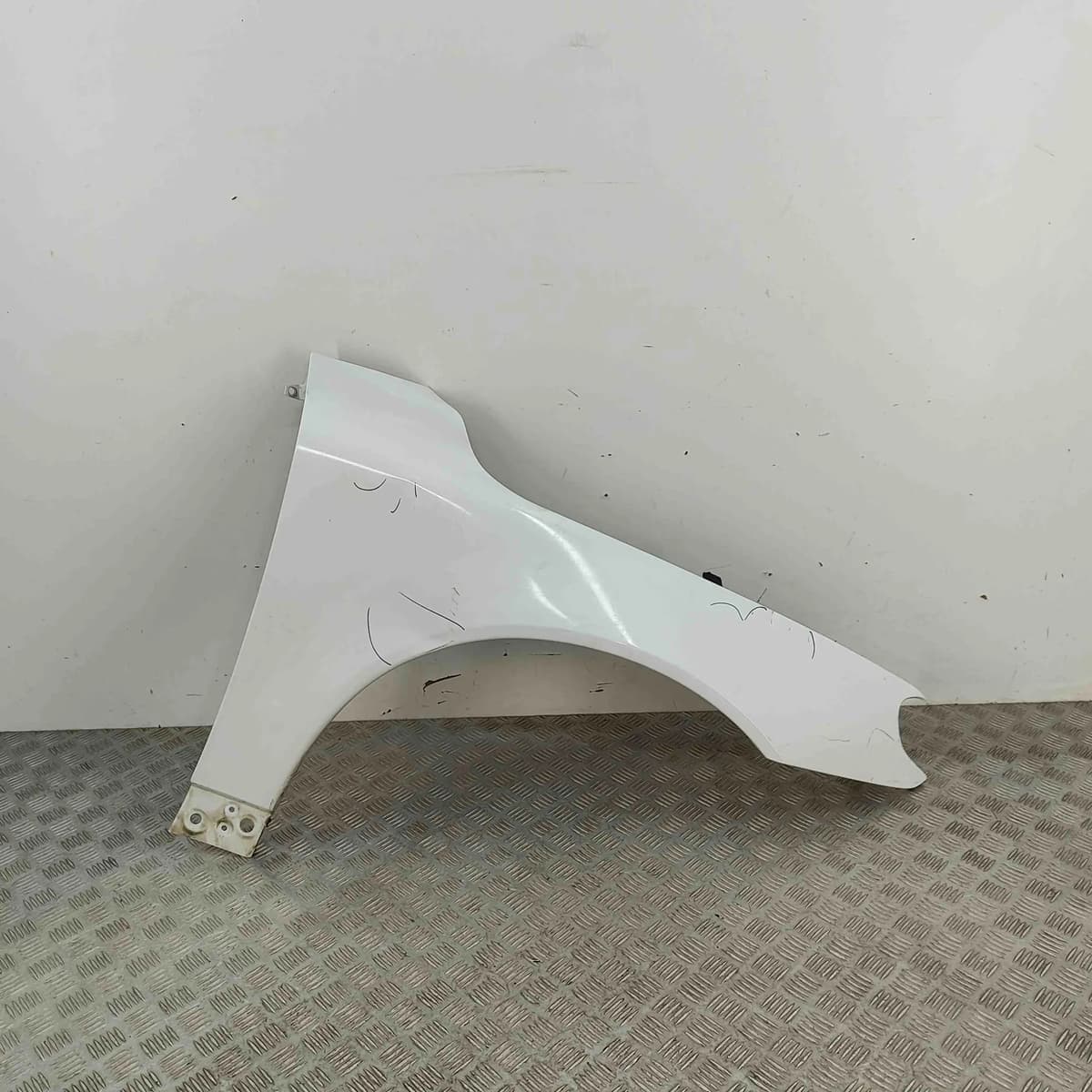 VOLVO V70 MK3 Front Right Fender 31294001 2014 32701225