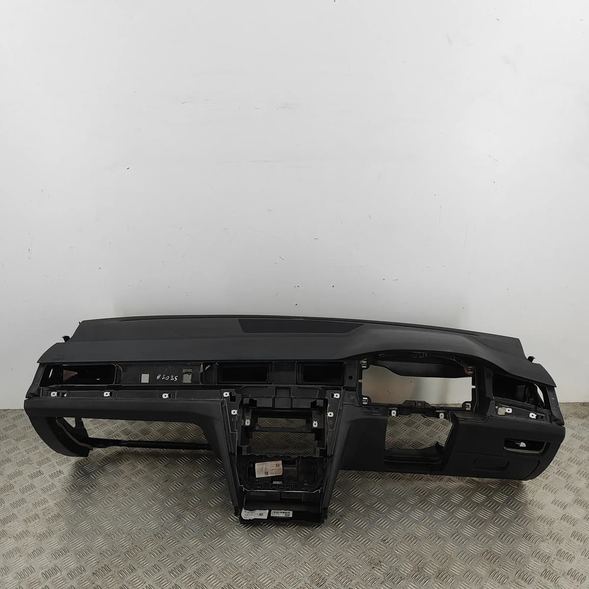 VOLKSWAGEN PASSAT Variant B8 3G Dashboard 3G2819389A RHD 2016 32742271