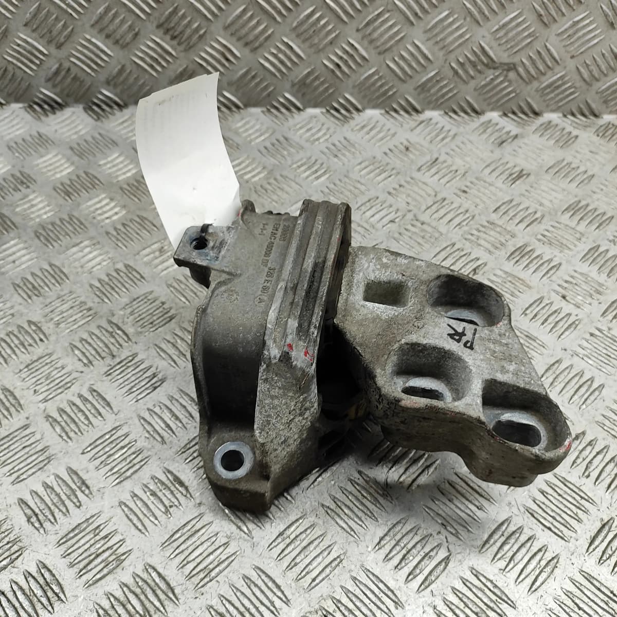 MERCEDES-BENZ A W176 Left Side Engine Mount A2462400617 Diesel 2013 32801164