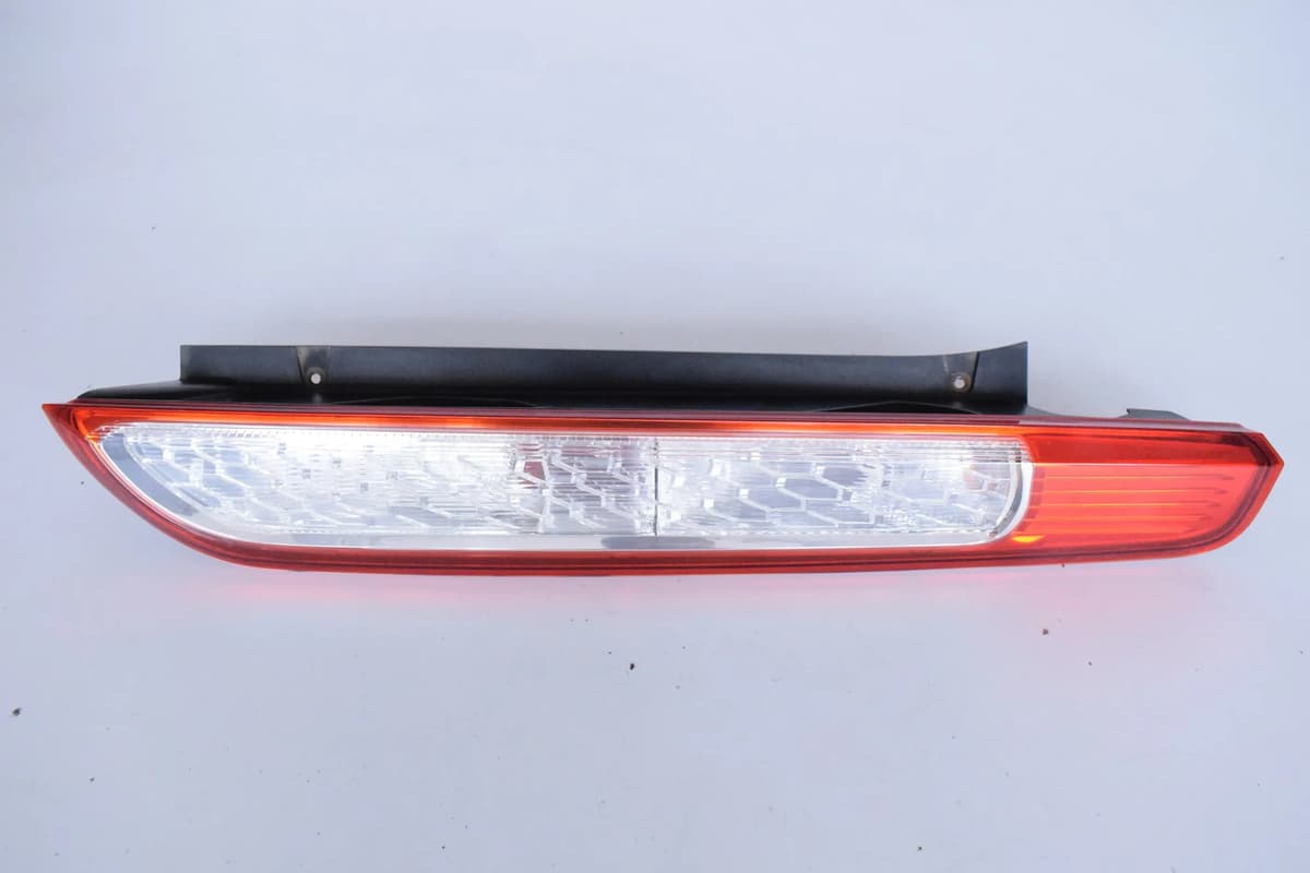 FORD FOCUS MK2 DA, HCP Rear Right Tail Light  8M51-13404-A 2.5 Petrol 32818296