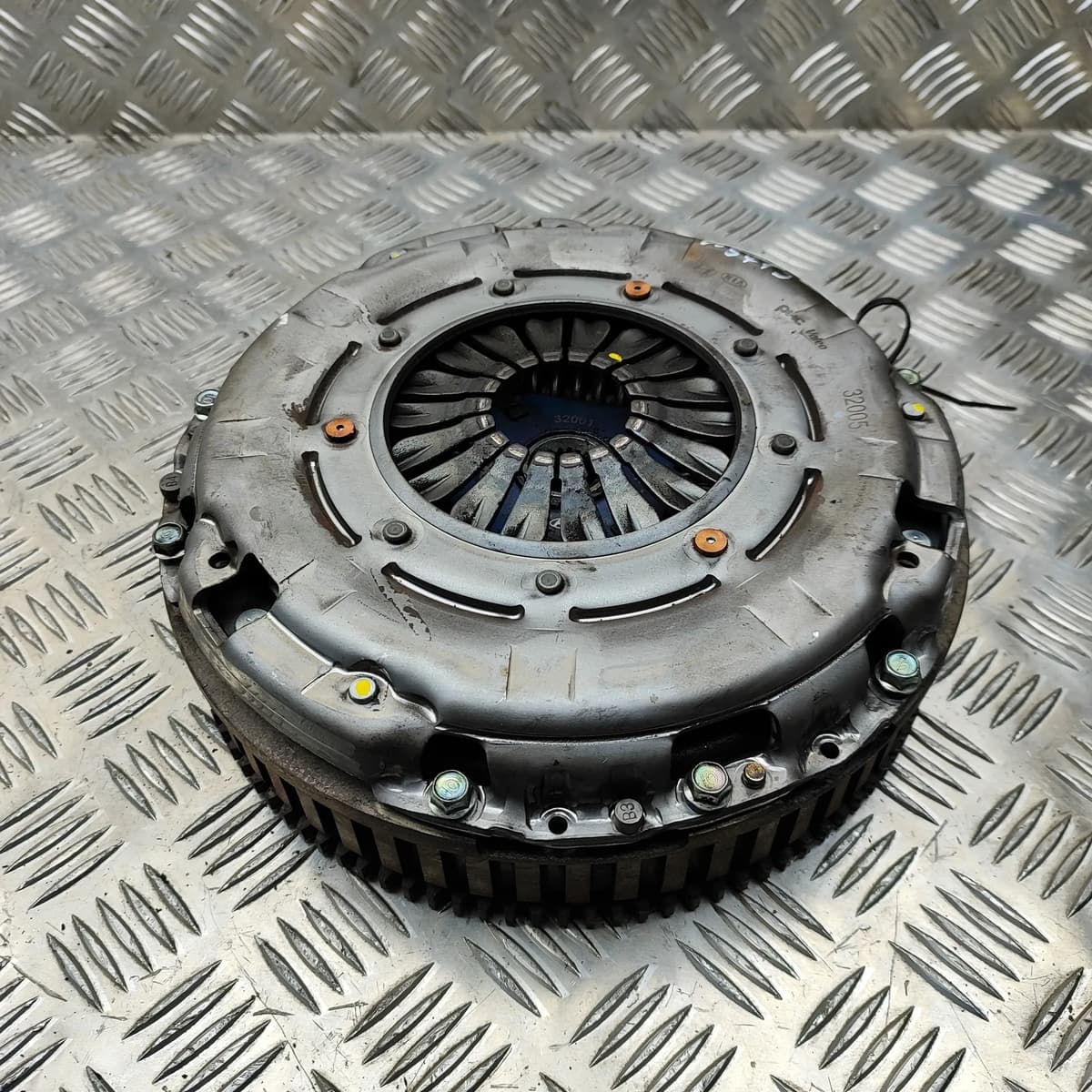 KIA CEE'D JD Clutch Kit 41100-32021 1.6 Diesel 81kw 2013 32826706